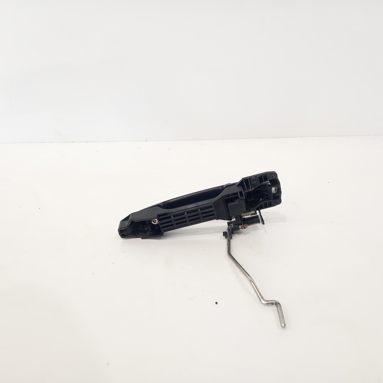View Auto part Door Handle Toyota Hilux 2014