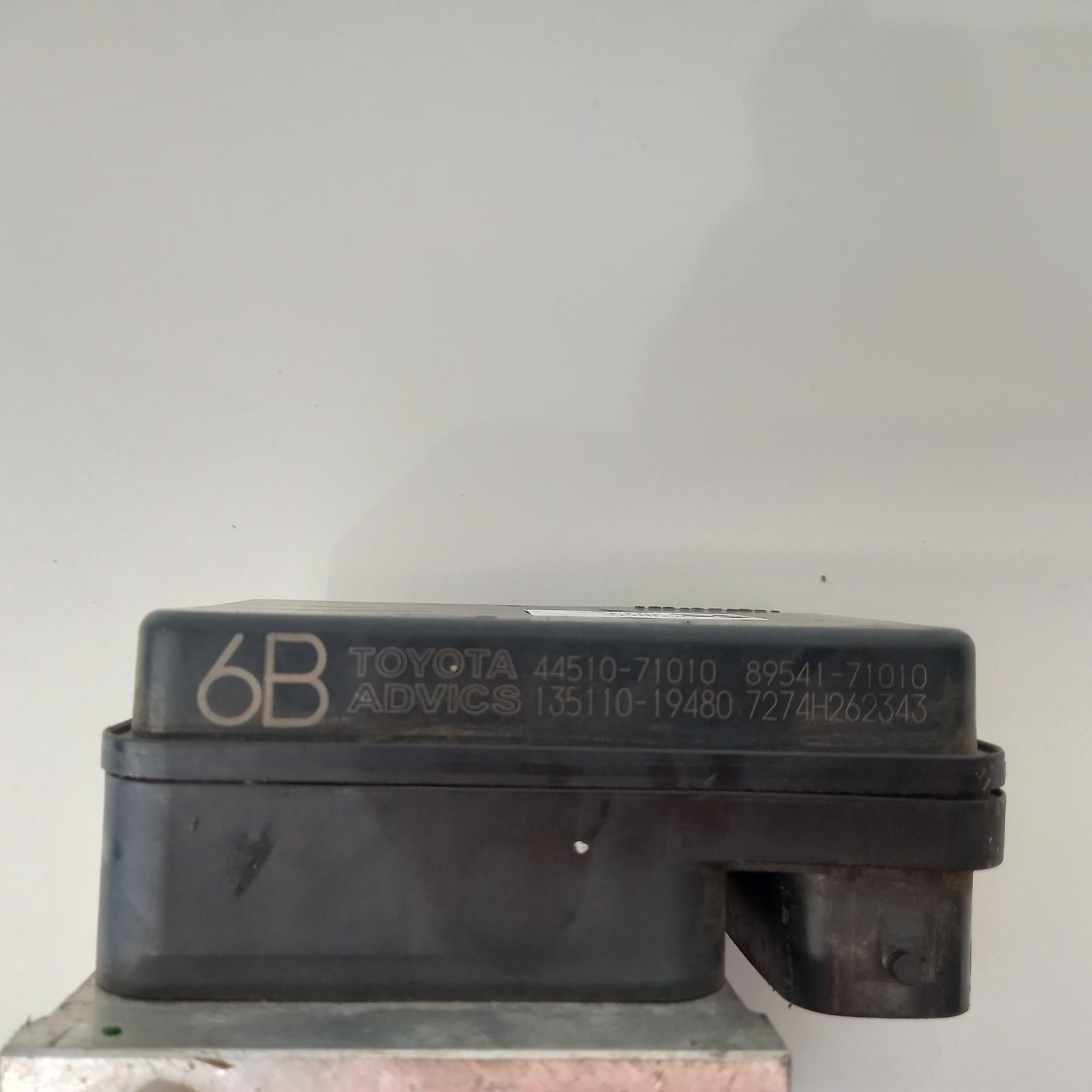 View Auto part Abs Pump/Modulator Toyota Hilux 2014
