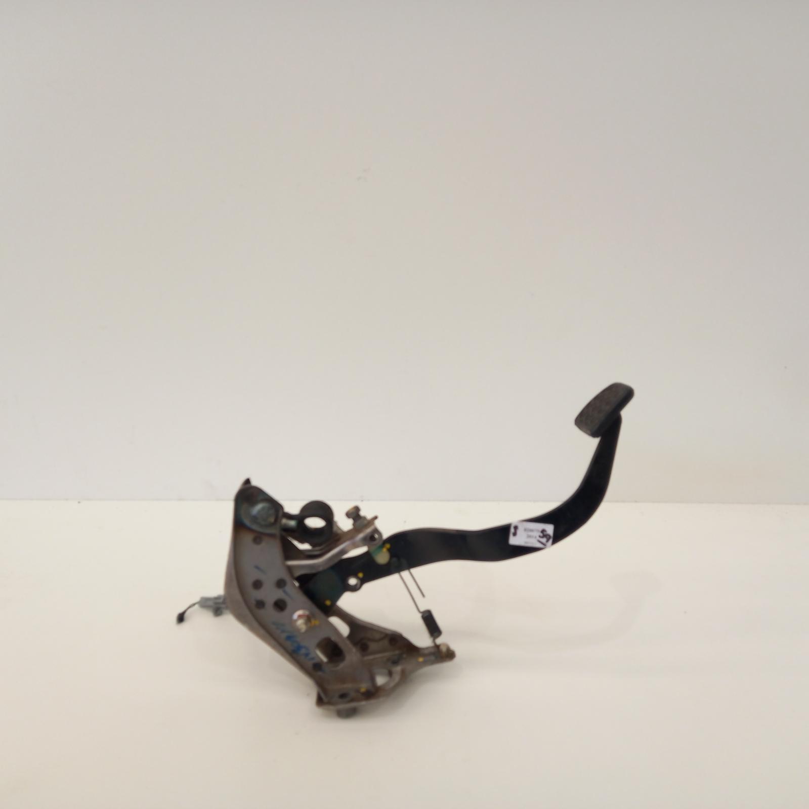 2014 Toyota Hilux Pedal Assembly View Auto part Pedal Assembly Toyota Hilux 2014