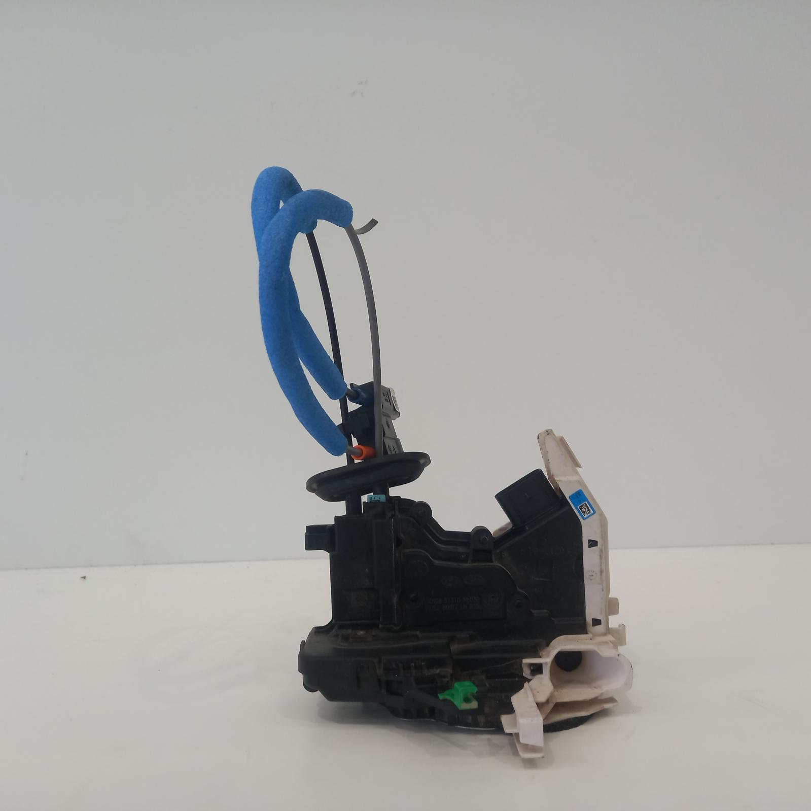 View Auto part Door/Boot/Gate Lock Kia Cerato 2019