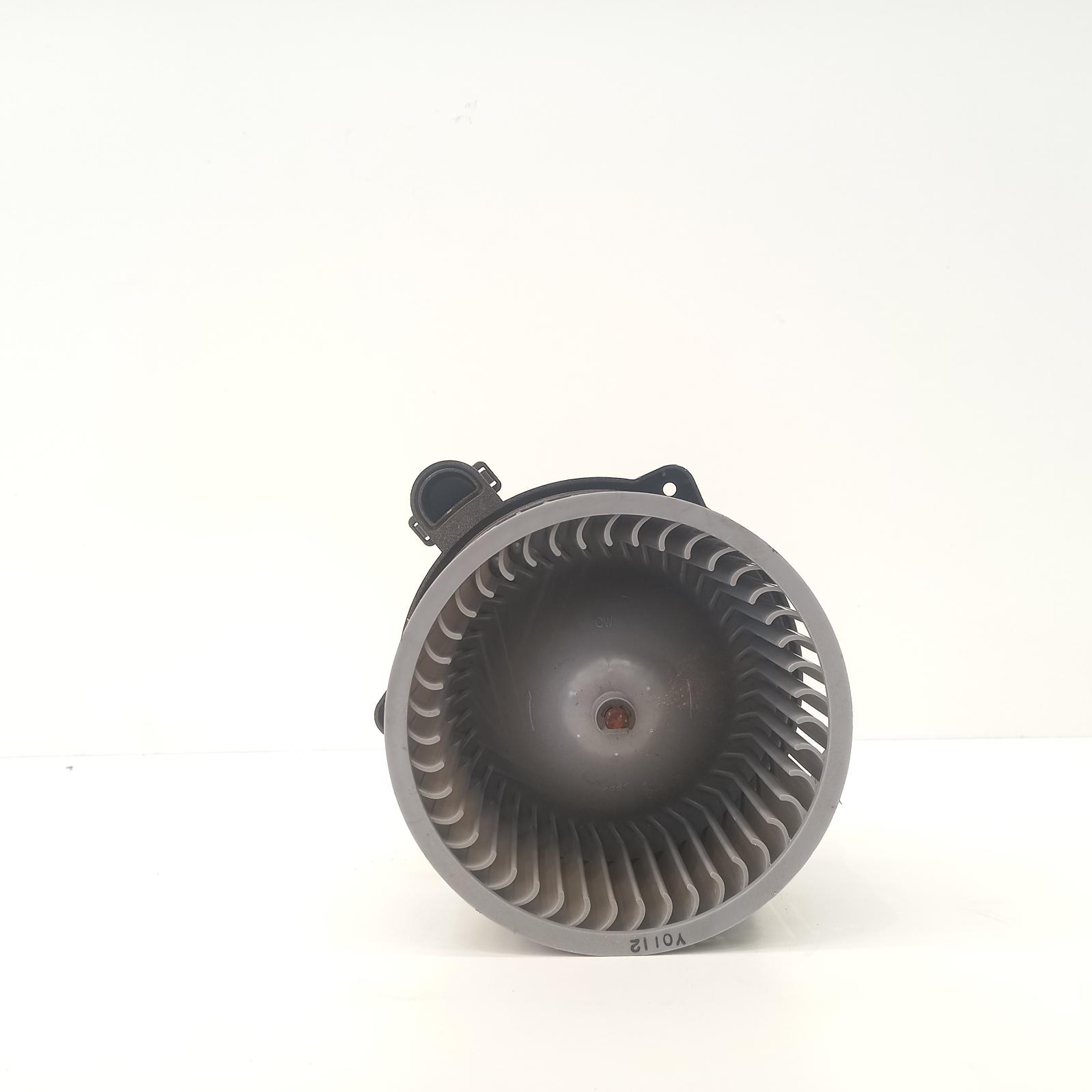 View Auto part Heater Fan Motor Kia Cerato 2019