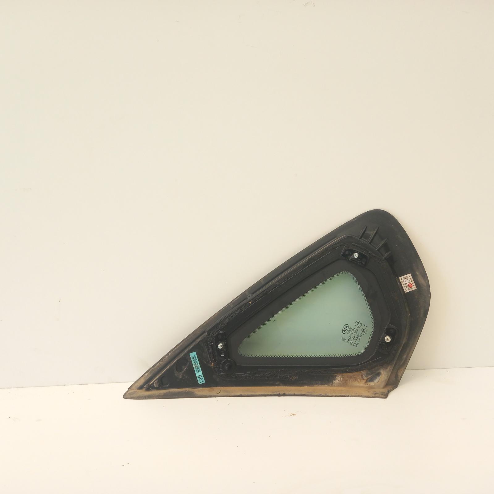 View Auto part Right Rear Side Glass Kia Cerato 2019
