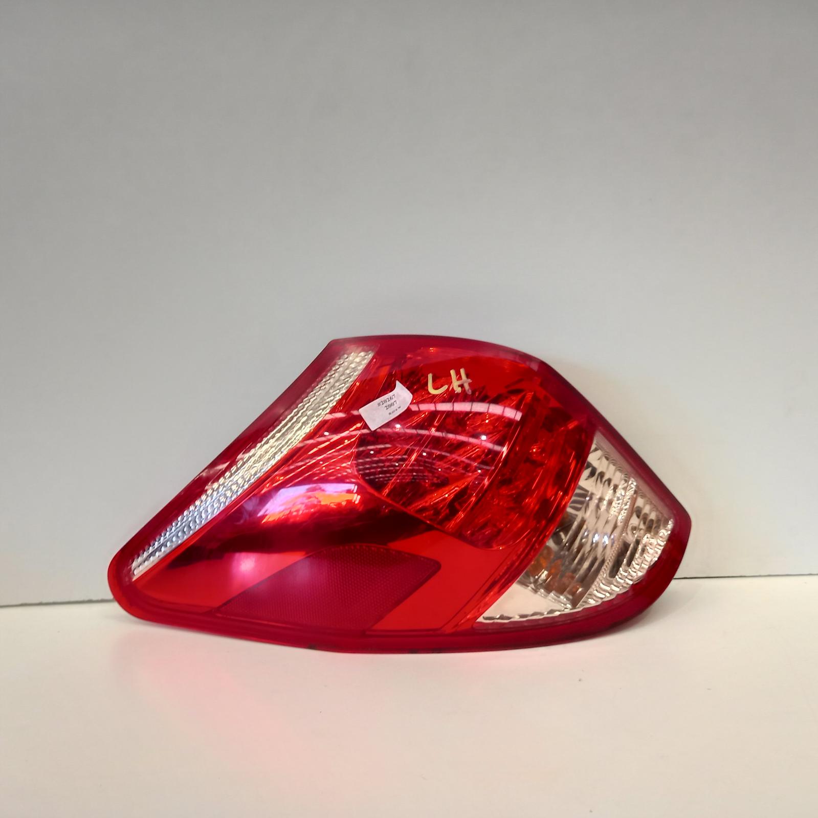 View Auto part Left Taillight Toyota Rav4 2007