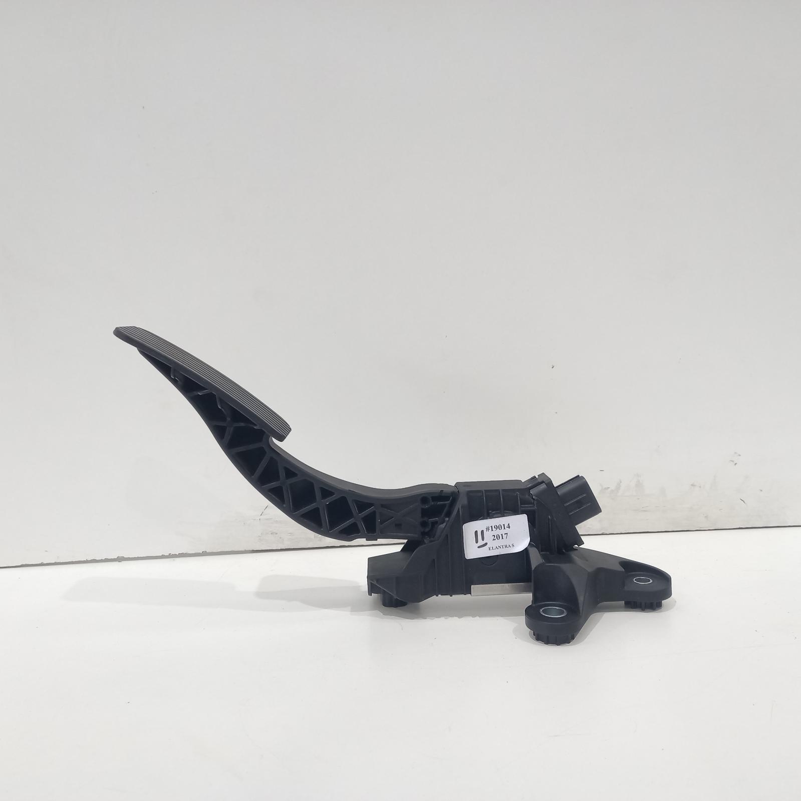 View Auto part Pedal Assembly Hyundai Elantra 2017