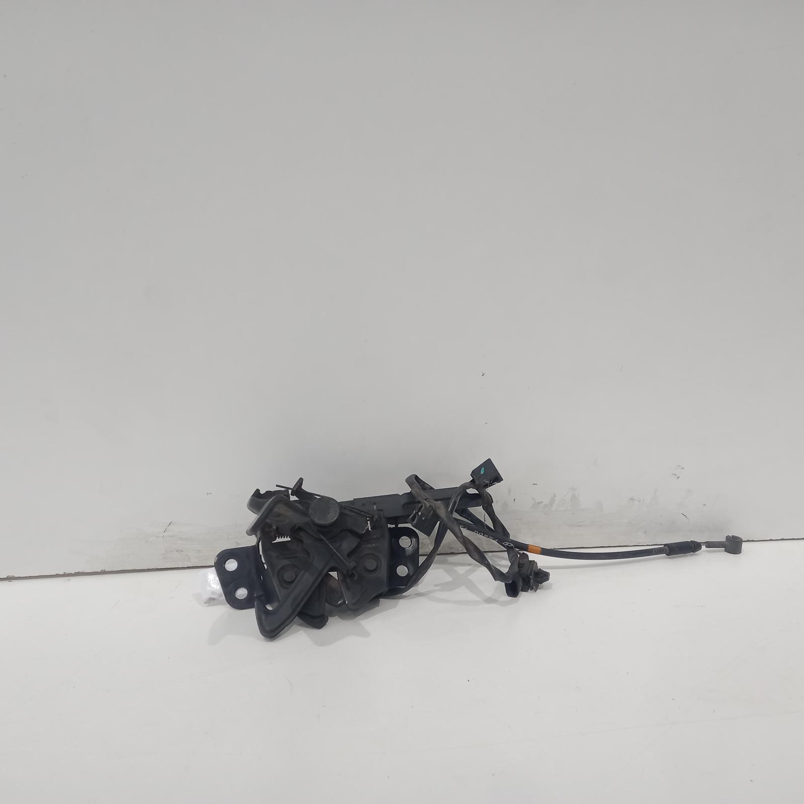 View Auto part Bonnet Lock/Support Hyundai Elantra 2017