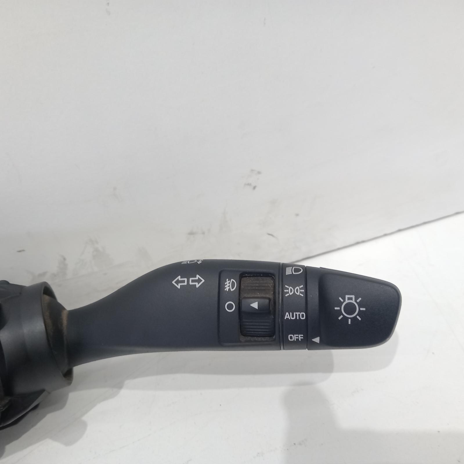 View Auto part Combination Switch Hyundai Elantra 2017