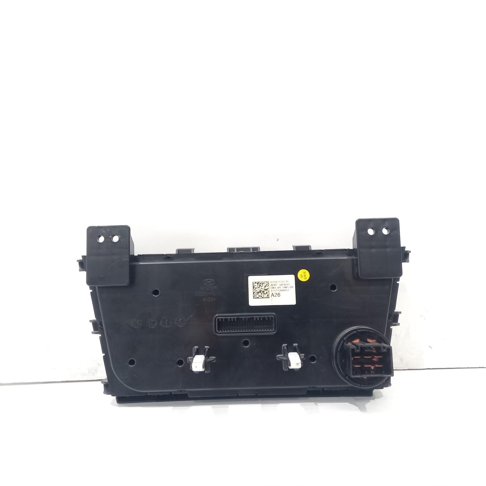 View Auto part Heater/Ac Controls Hyundai Elantra 2017