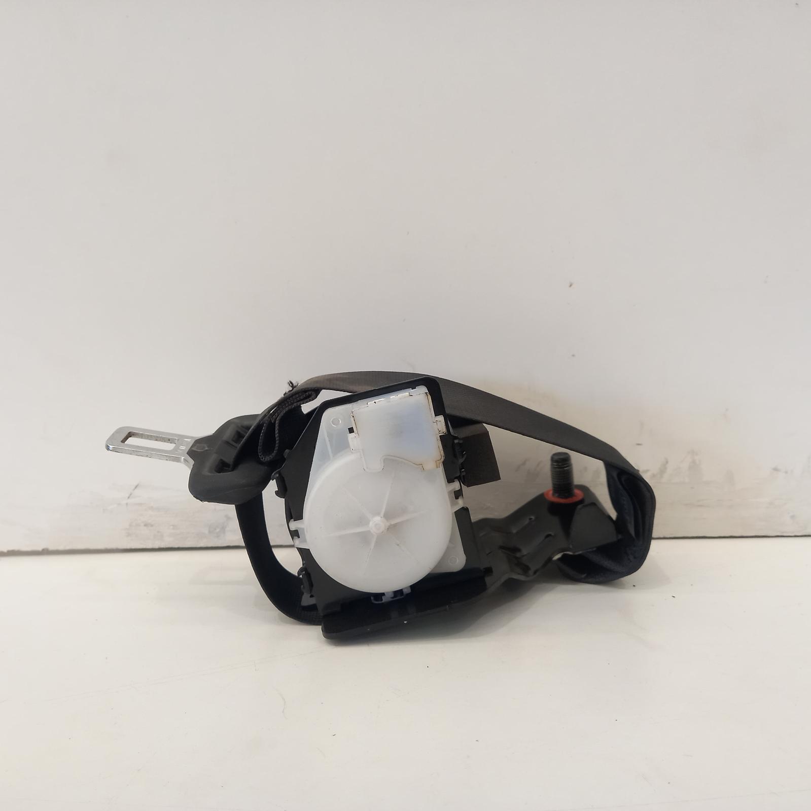 View Auto part Seatbelt/Stalk Hyundai Elantra 2017