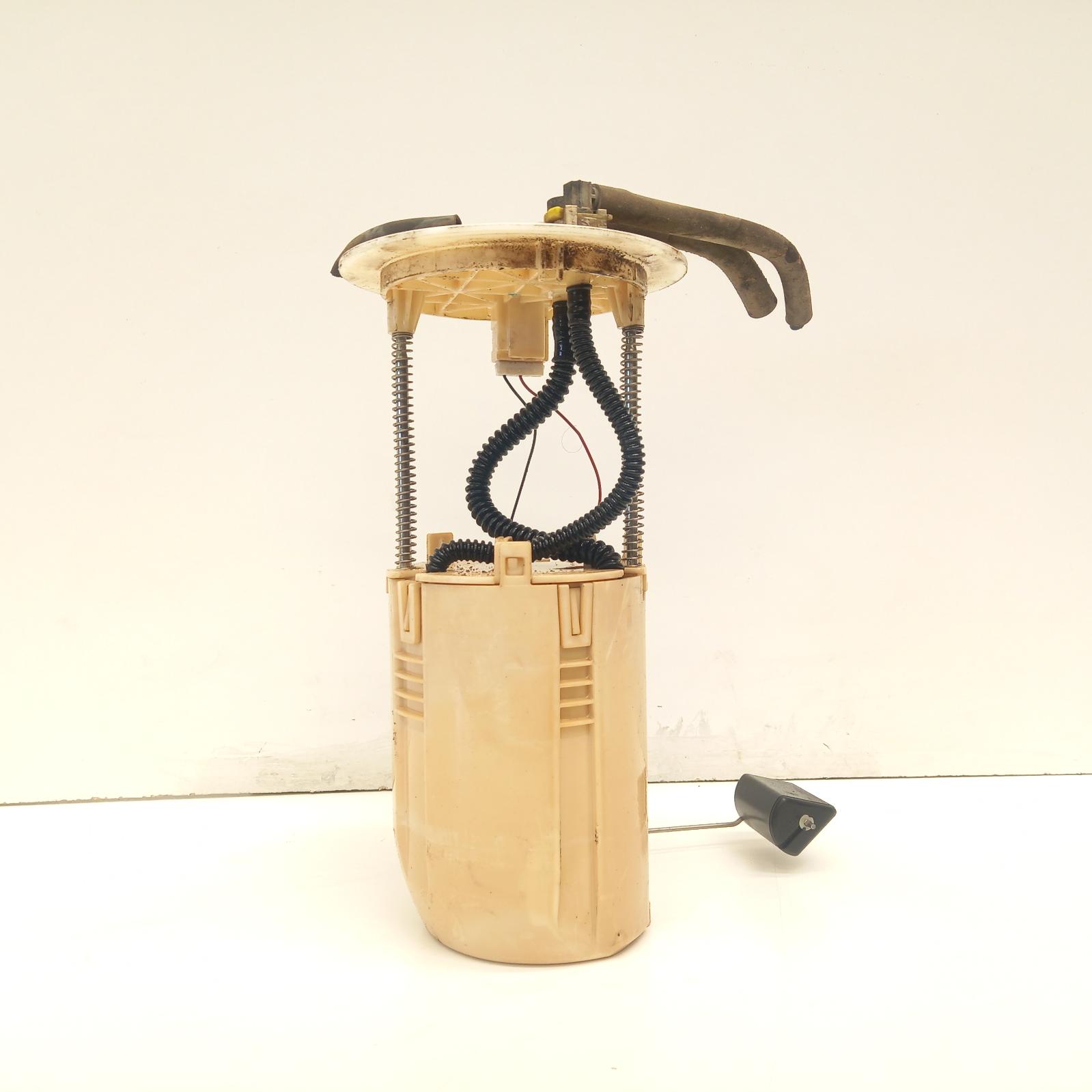 View Auto part Fuel Pump Toyota Hilux 2014