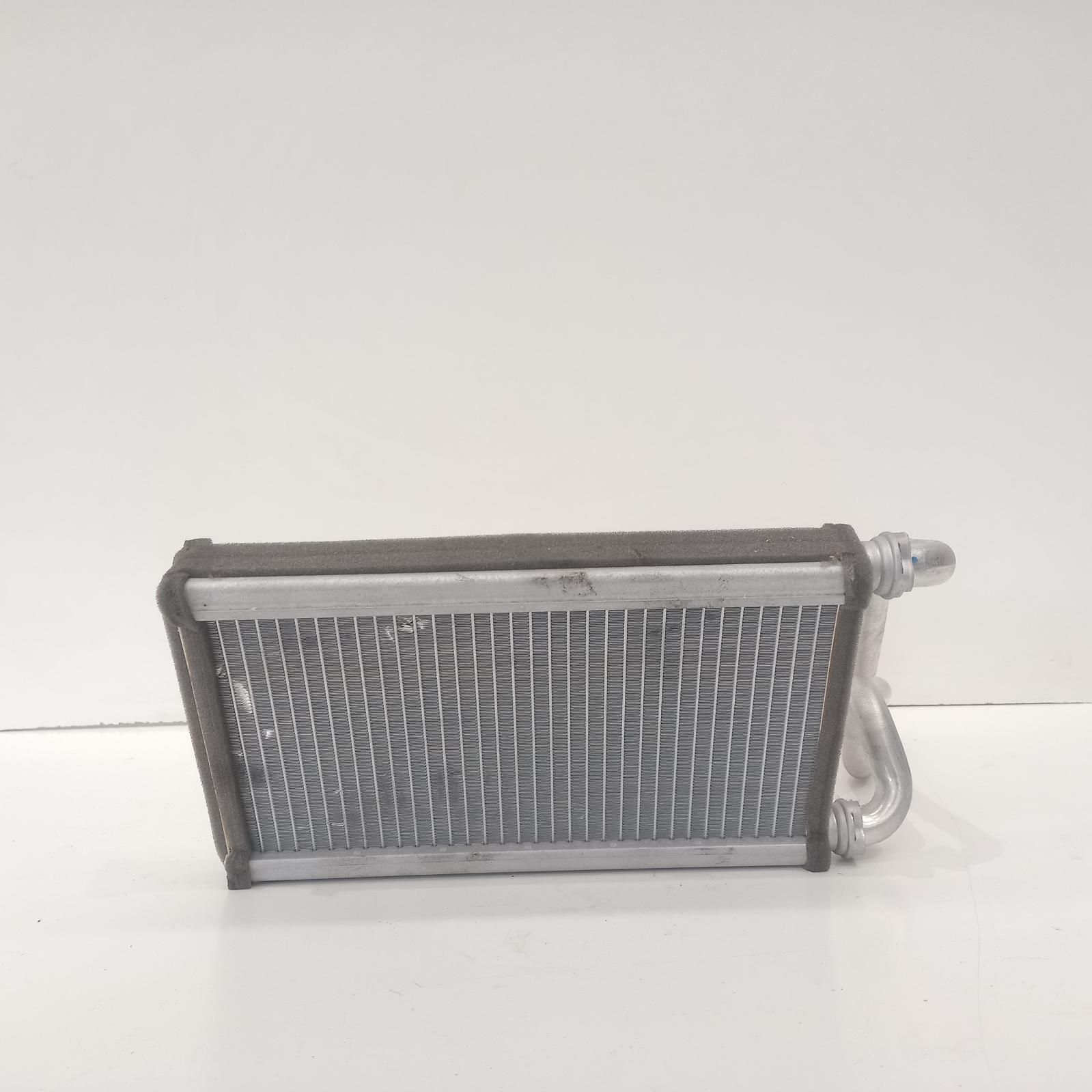 View Auto part Heater Core/Box Mitsubishi Triton 2015