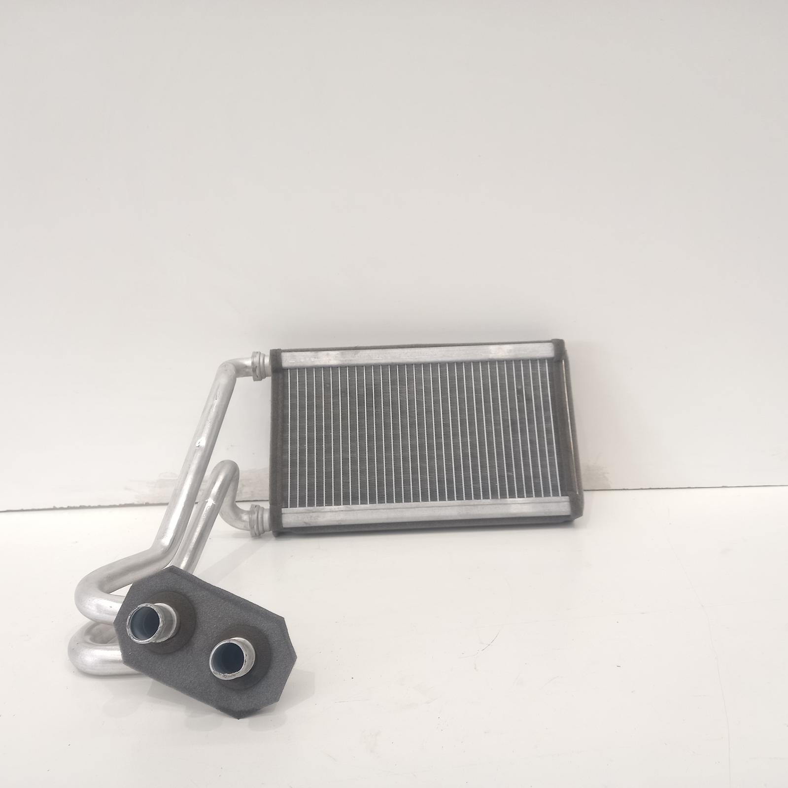 View Auto part Heater Core/Box Mitsubishi Triton 2015