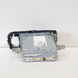 View Auto part Radio/Cd/Dvd/Sat/Tv Toyota Yaris 2015