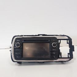 View Auto part Radio/Cd/Dvd/Sat/Tv Toyota Yaris 2015