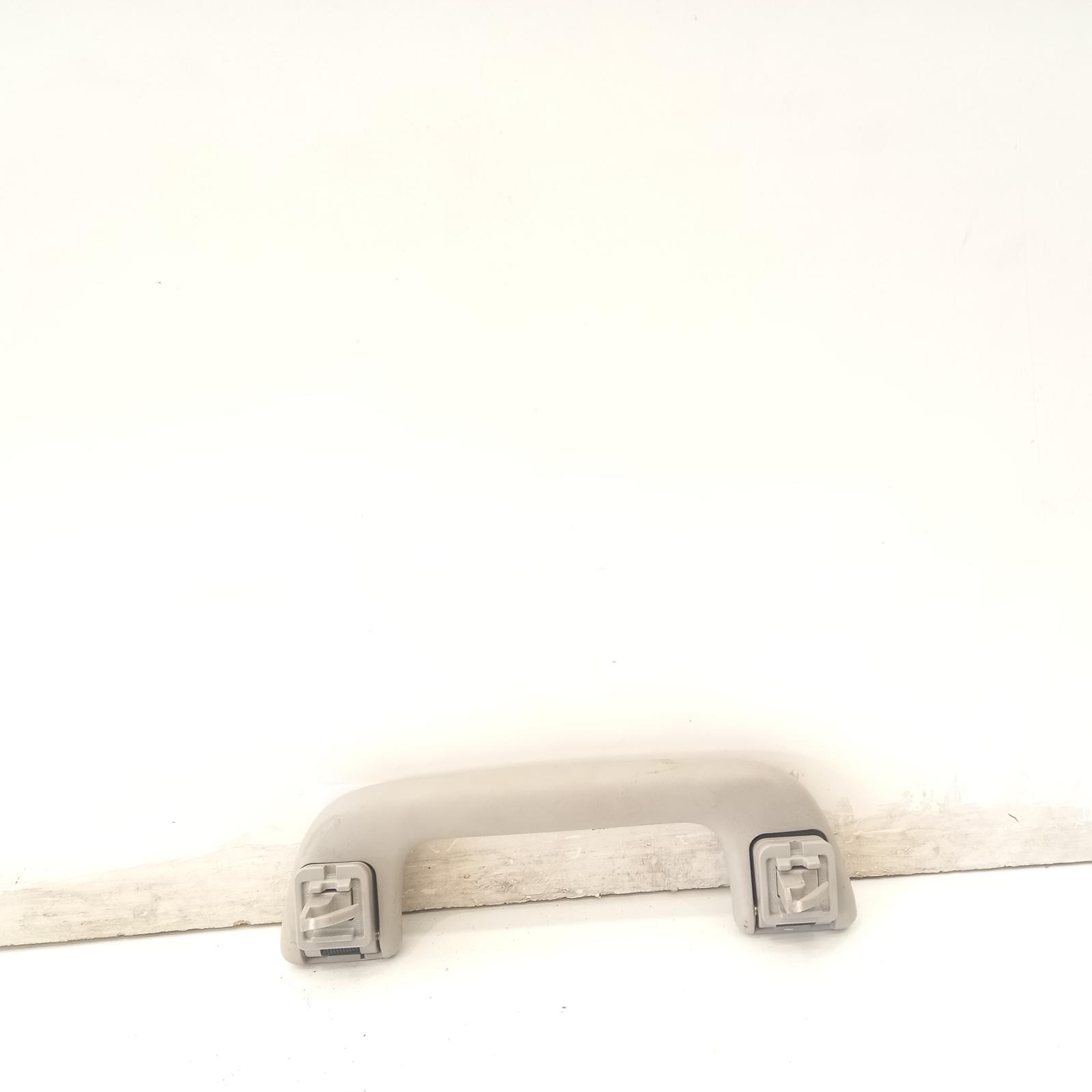 View Auto part Grab Handle Toyota Yaris 2015