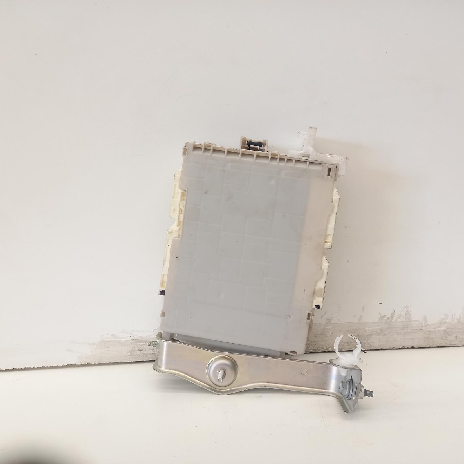 View Auto part Ecu Toyota Yaris 2015