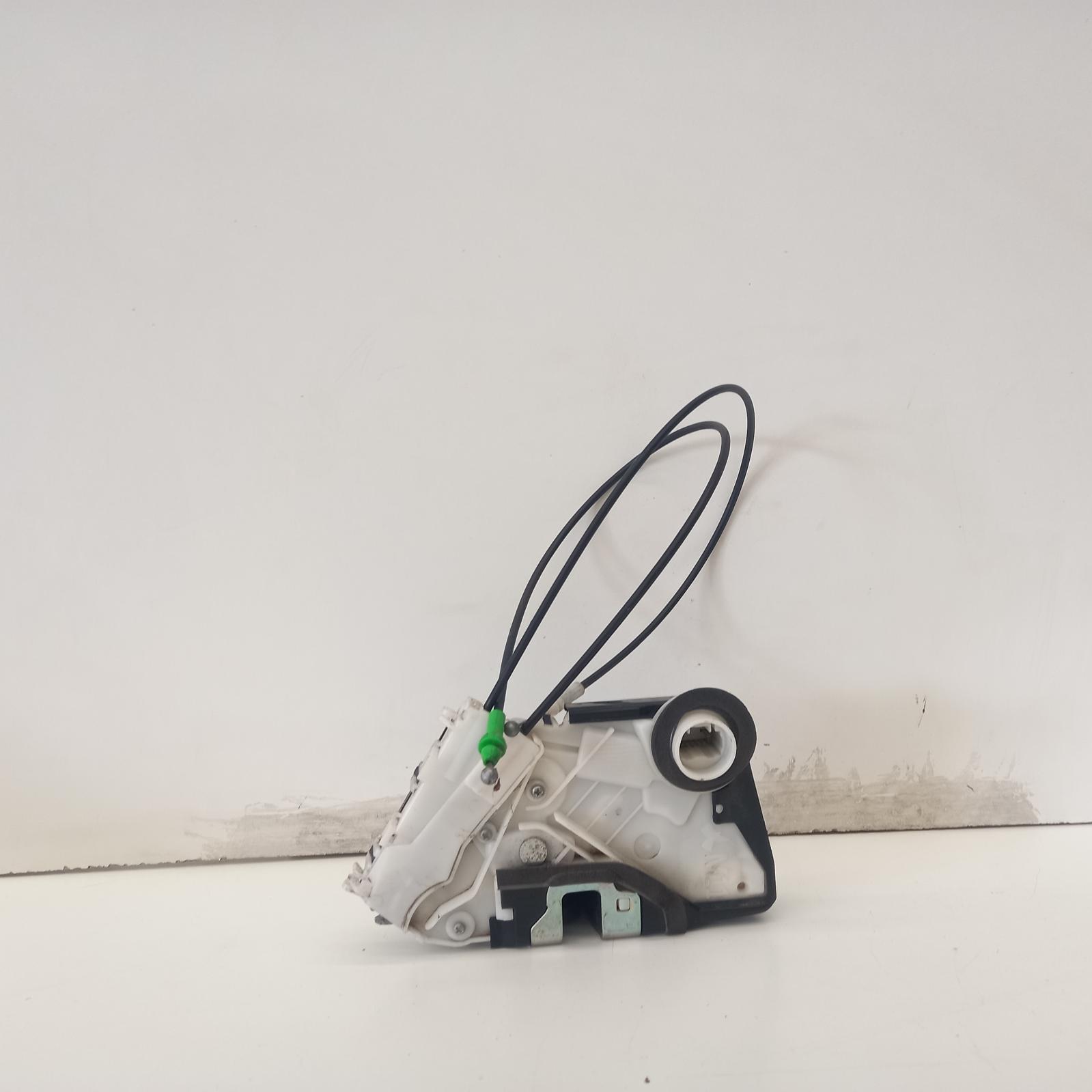 2015 Toyota Yaris Door/Boot/Gate Lock View Auto part Door/Boot/Gate Lock Toyota Yaris 2015