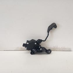 View Auto part Pedal Assembly Toyota Yaris 2015