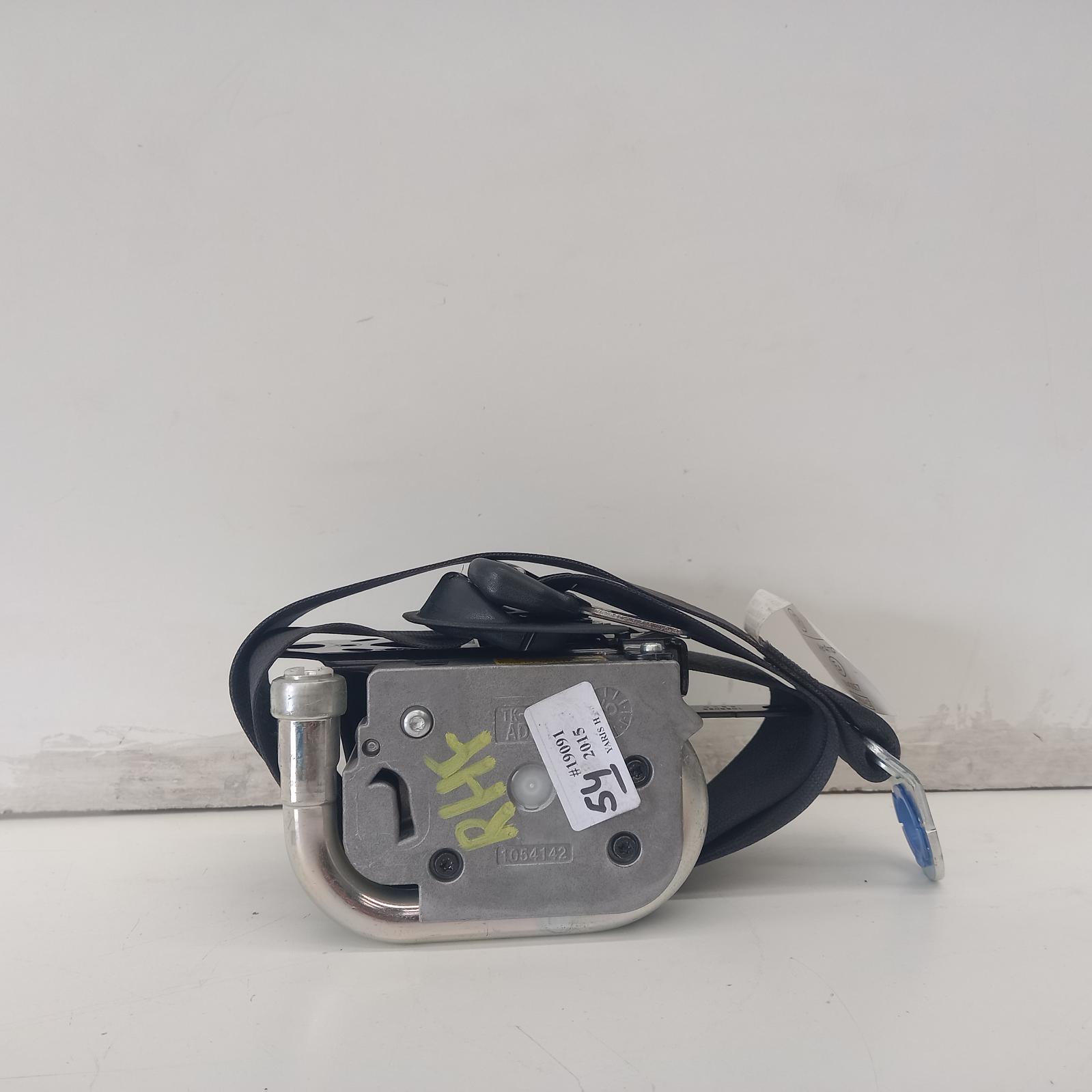 2015 Toyota Yaris Seatbelt/Stalk View Auto part Seatbelt/Stalk Toyota Yaris 2015