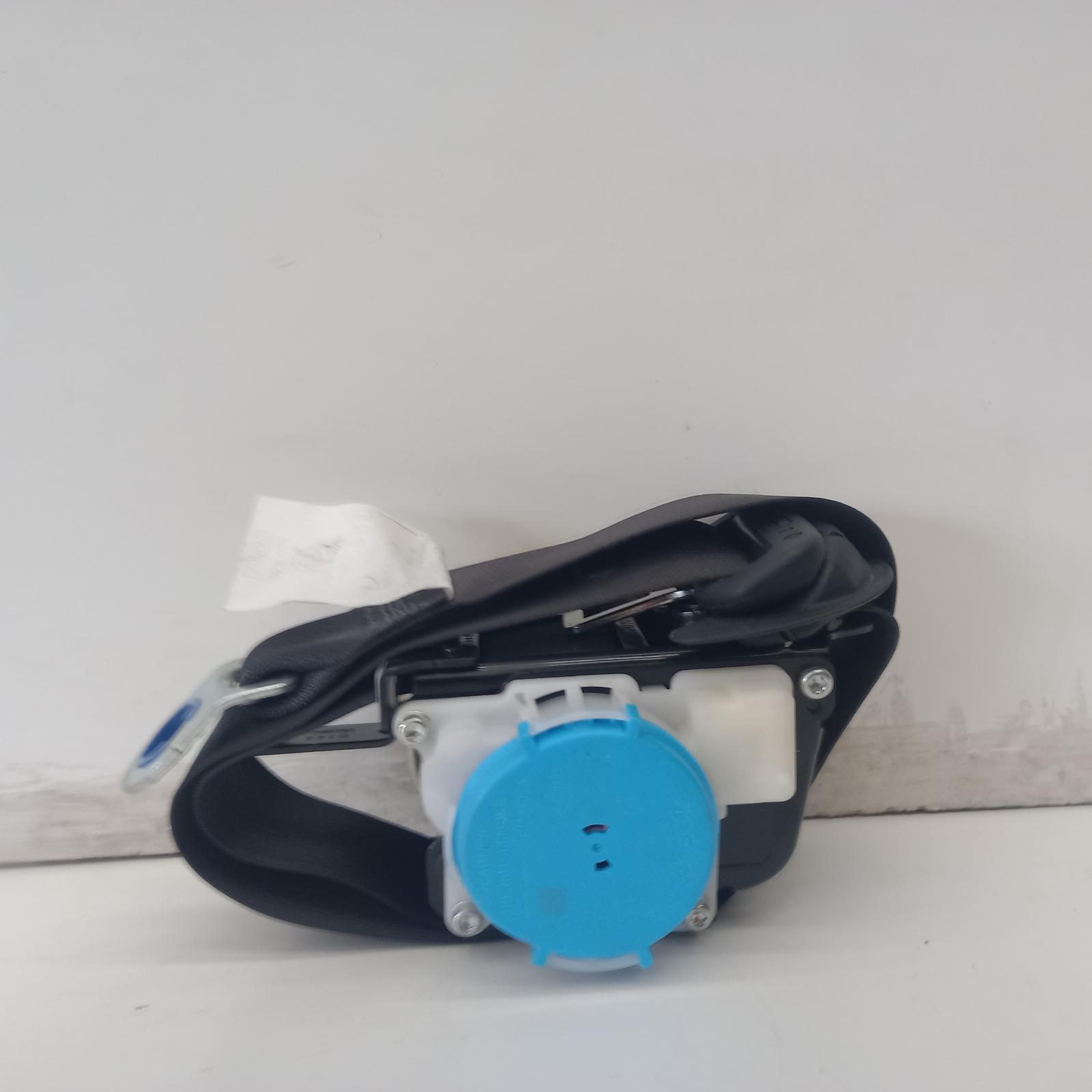 2015 Toyota Yaris Seatbelt/Stalk View Auto part Seatbelt/Stalk Toyota Yaris 2015