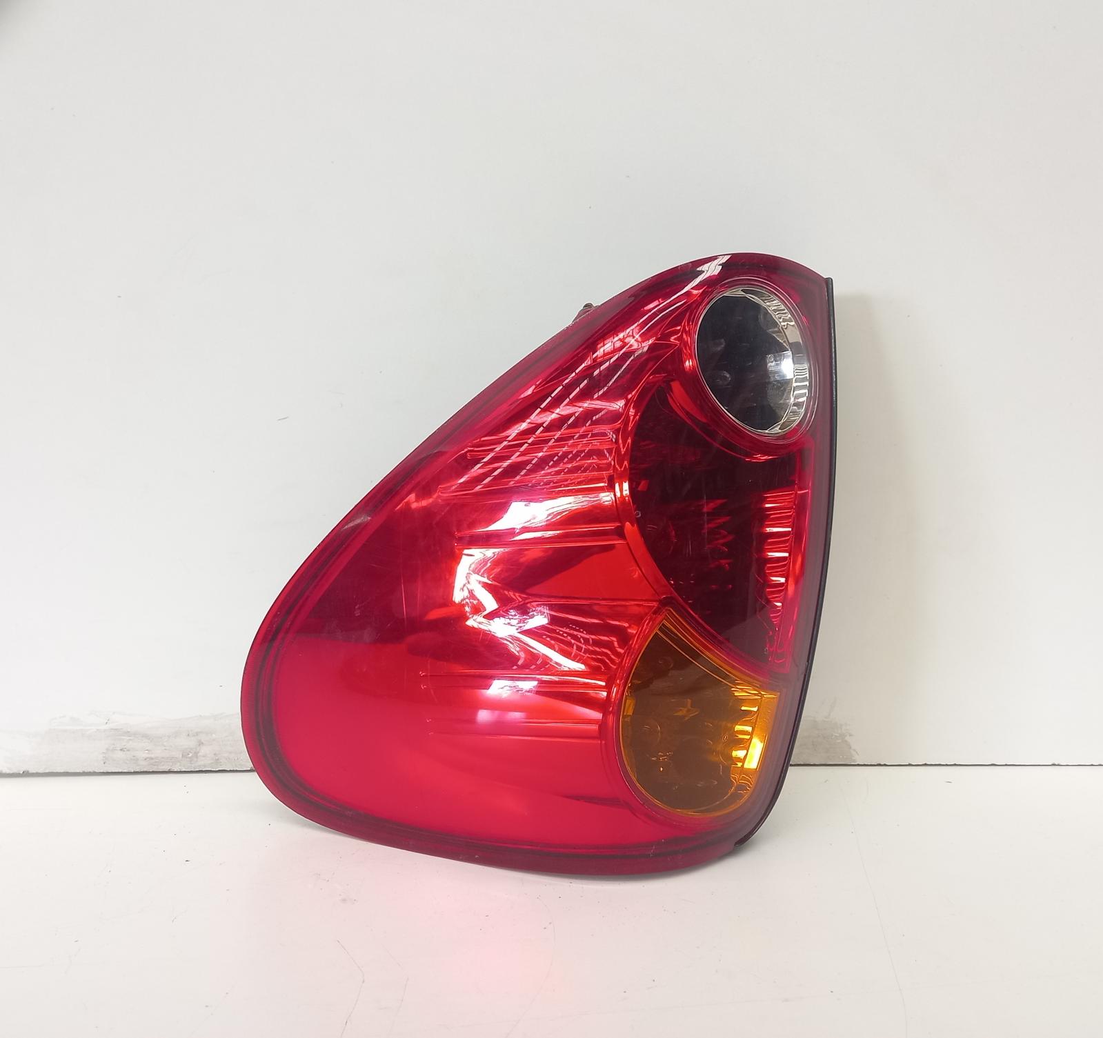 View Auto part Right Taillight Mitsubishi Triton 2015