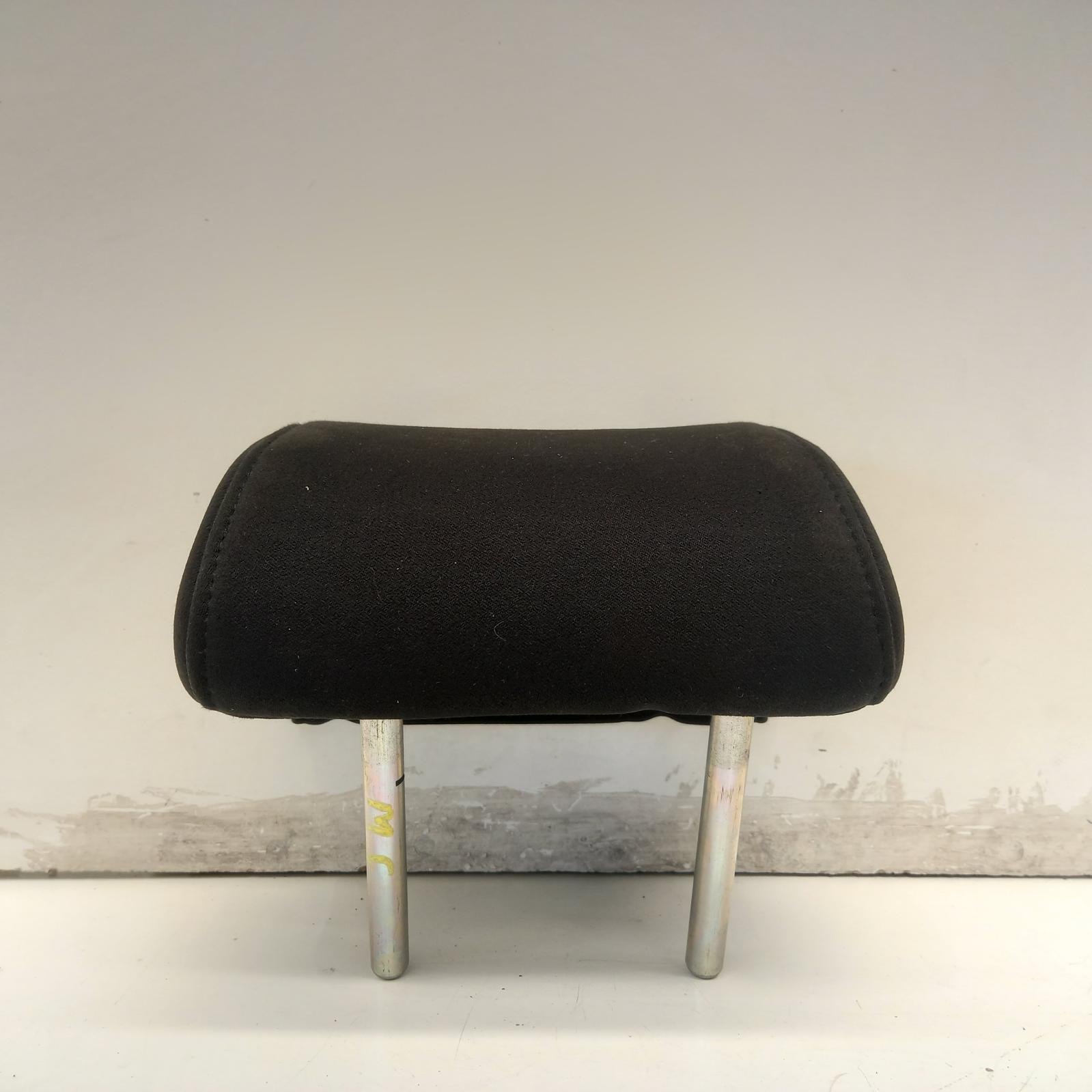 View Auto part Headrest Mazda Cx7 2009