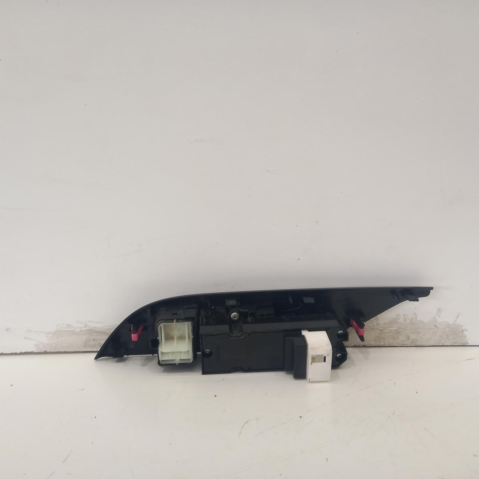View Auto part Pwr Dr Wind Switch Toyota Hilux 2016