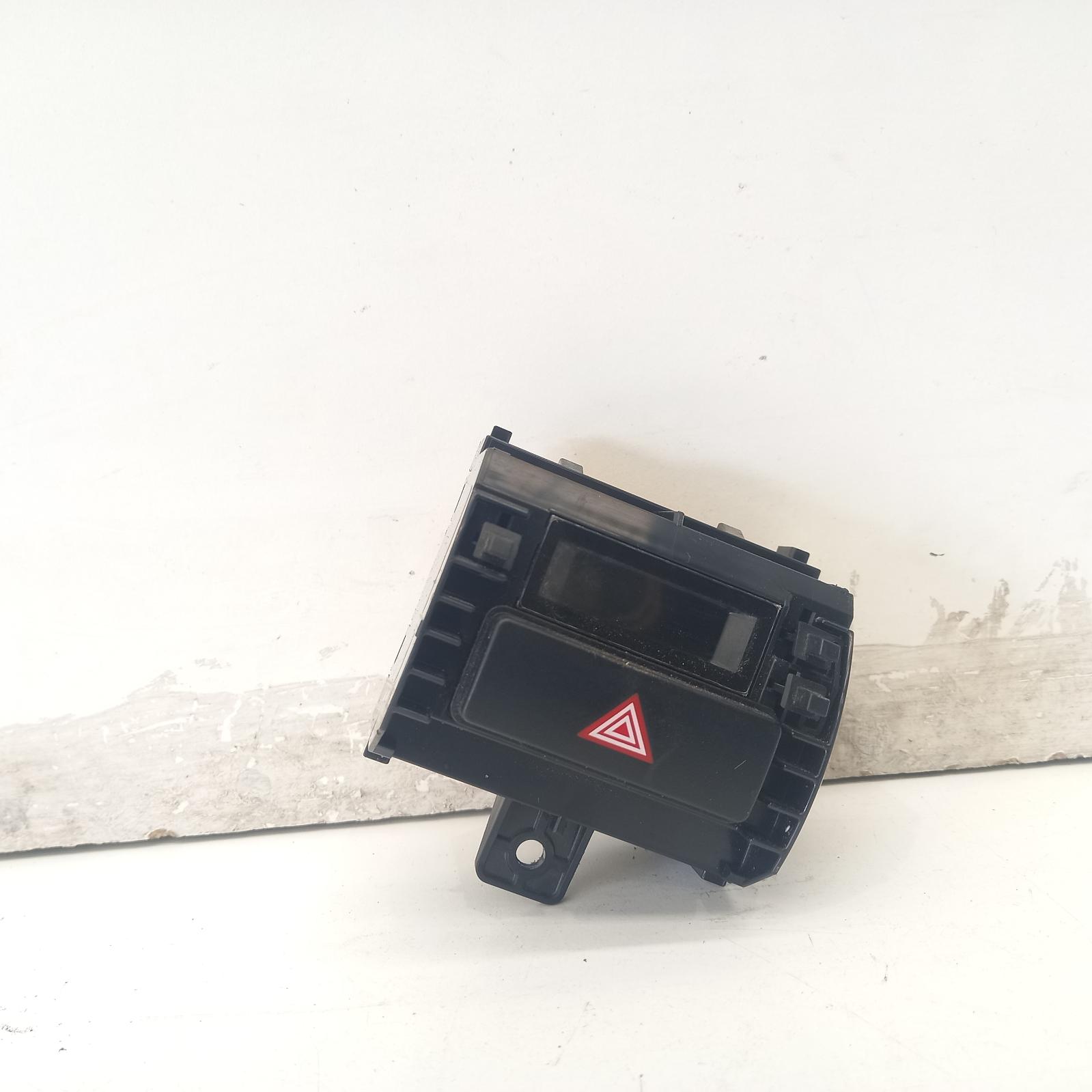 View Auto part Clock Toyota Hilux 2016