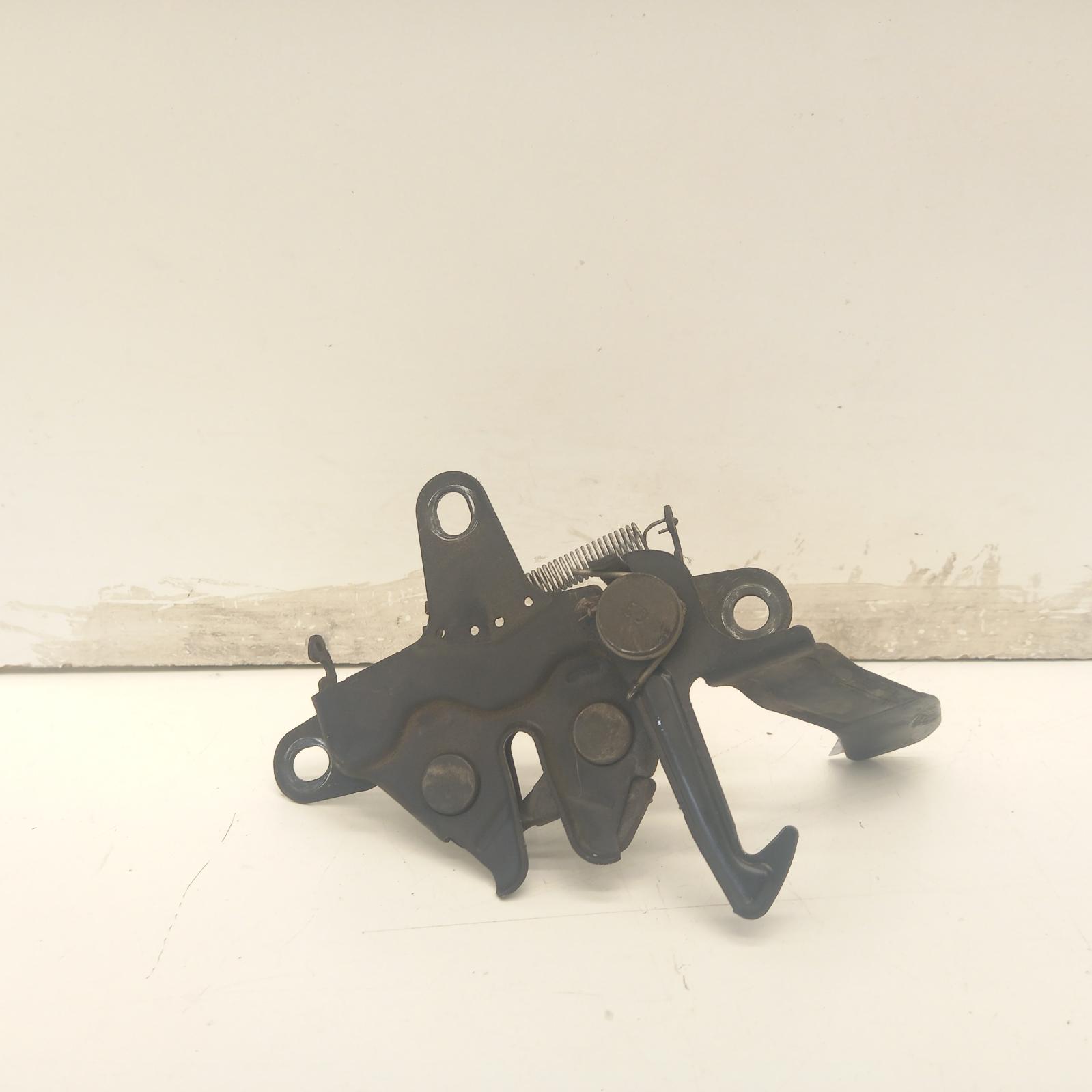 View Auto part Bonnet Lock/Support Toyota Rav4 2005