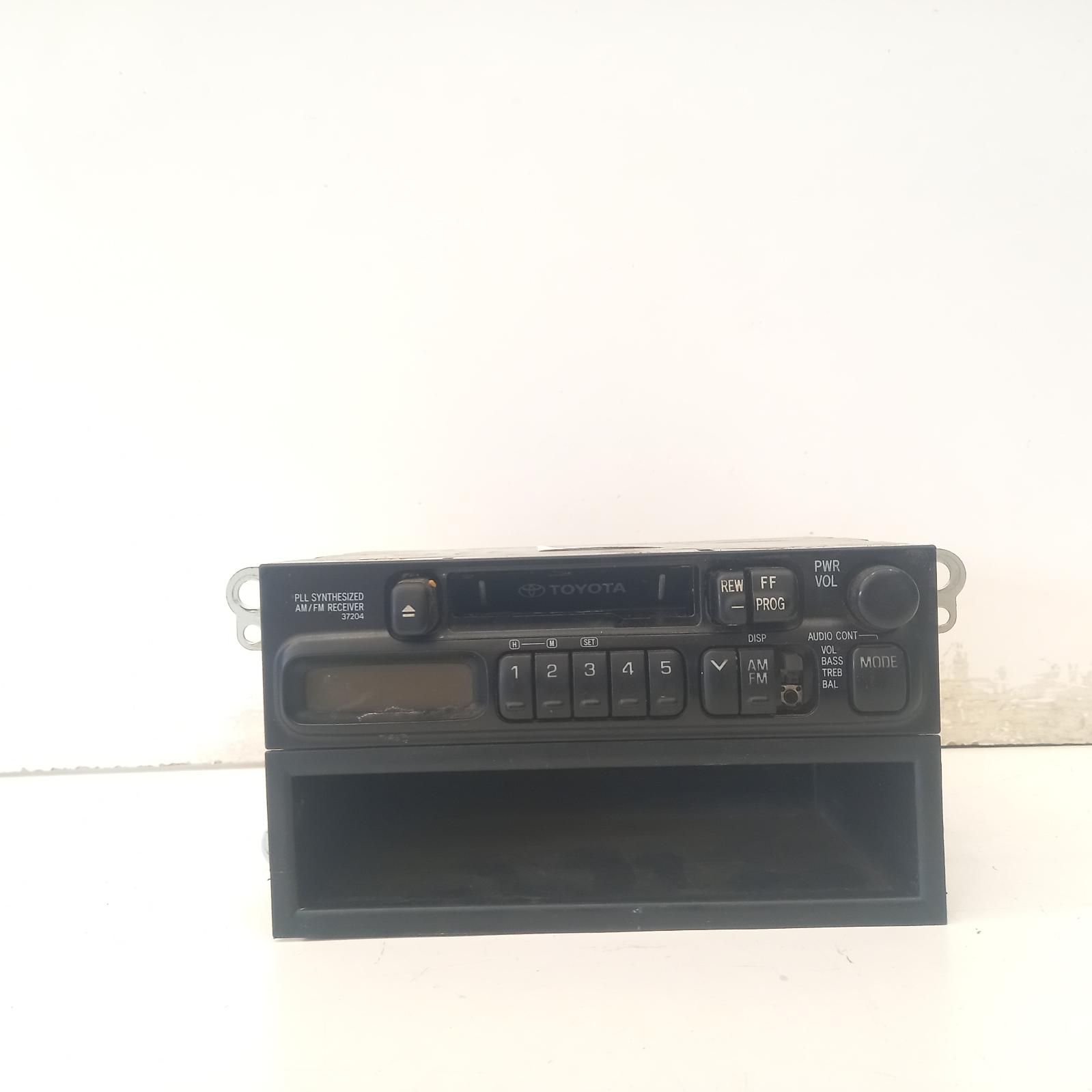 View Auto part Radio/Cd/Dvd/Sat/Tv Toyota Hilux 1999