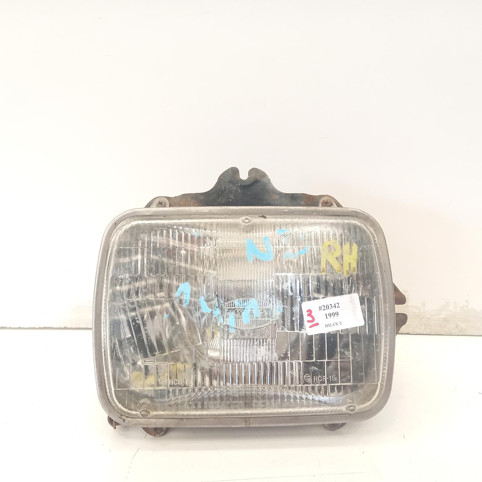 View Auto part Right Headlamp Toyota Hilux 1999