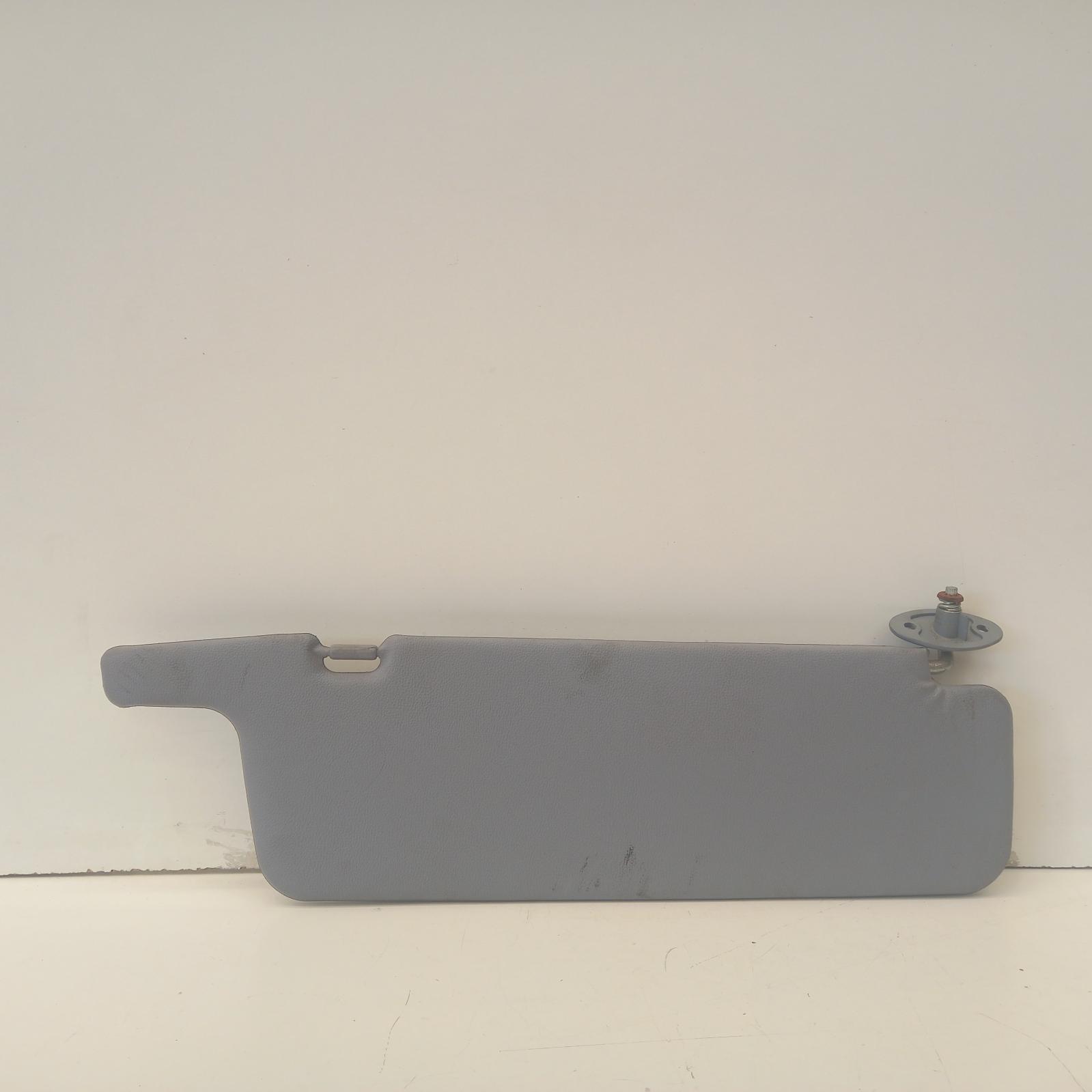 View Auto part Sunvisor Toyota Hilux 1999