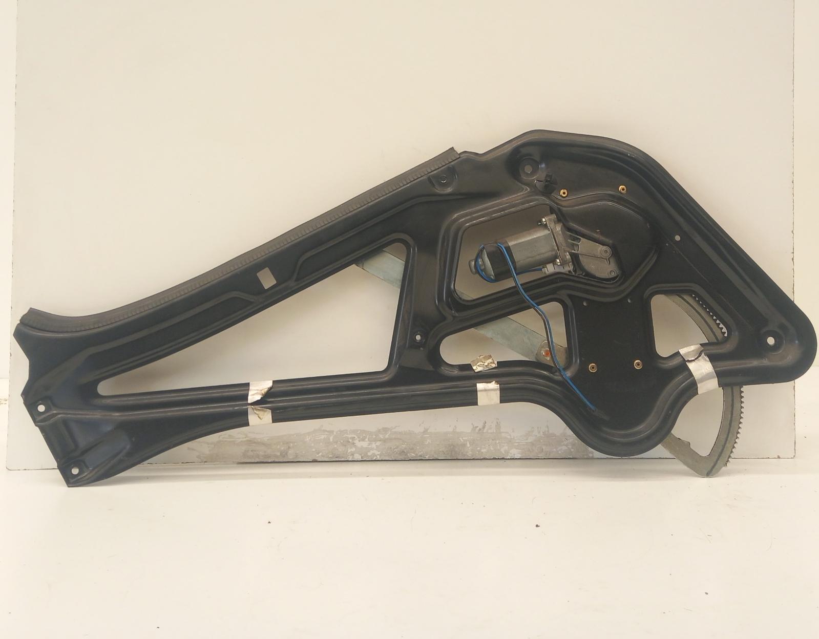2005 Mercedes Sprinter Left Front Window Reg/Motor View Auto part Left Front Window Reg/Motor Mercedes Sprinter 2005