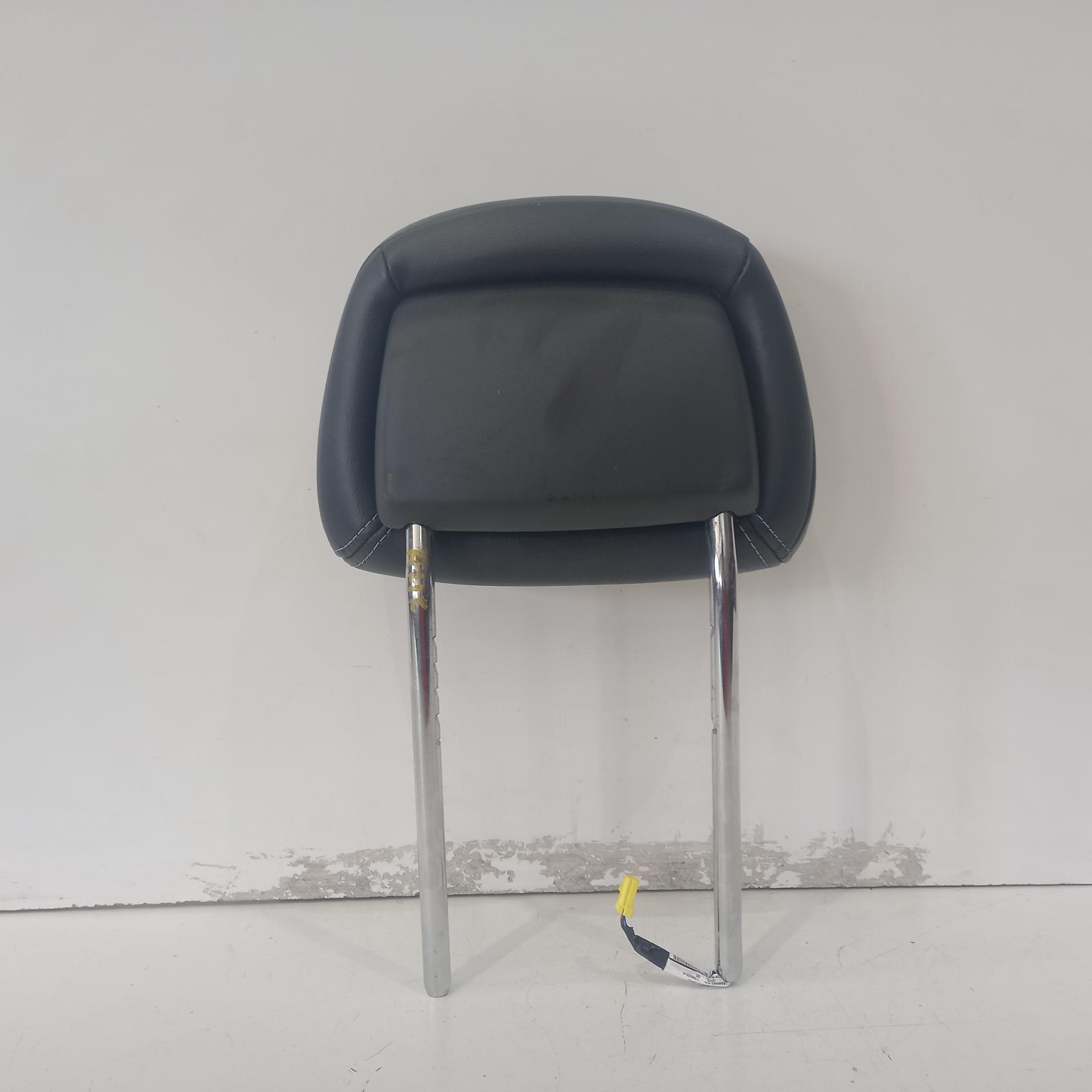 2016 Jeep Patriot Headrest View Auto part Headrest Jeep Patriot 2016