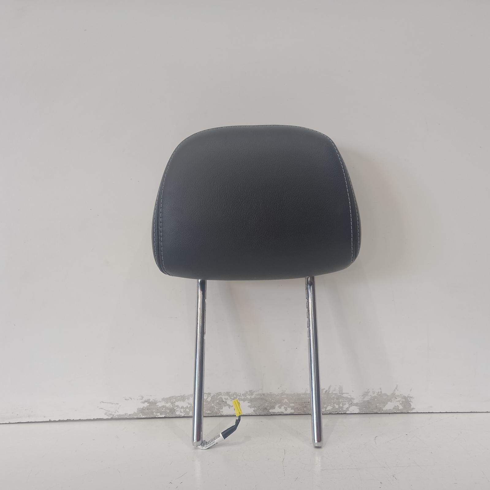 2016 Jeep Patriot Headrest View Auto part Headrest Jeep Patriot 2016