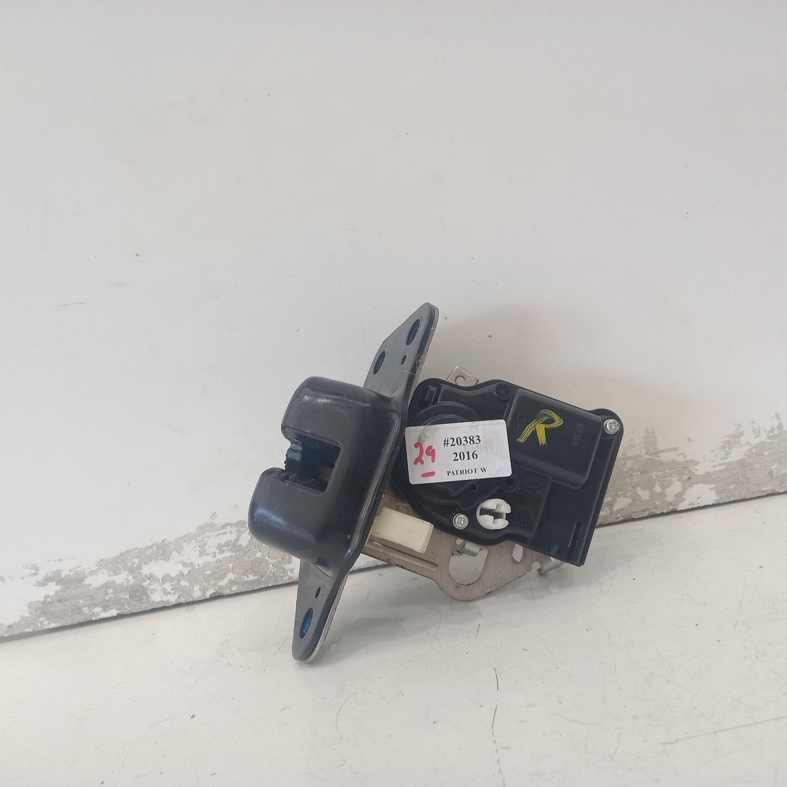 2016 Jeep Patriot Door/Boot/Gate Lock View Auto part Door/Boot/Gate Lock Jeep Patriot 2016