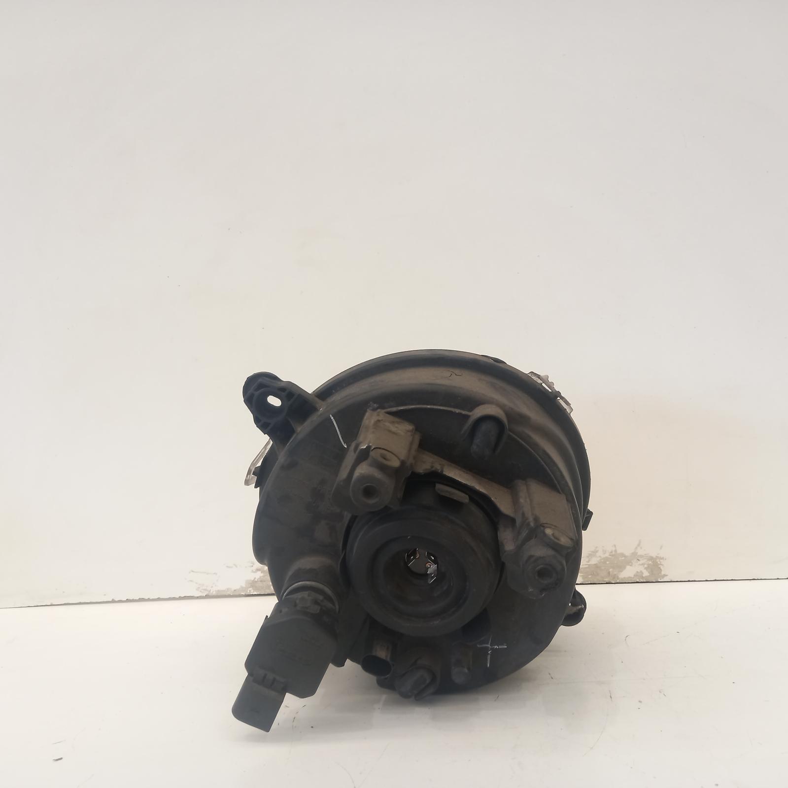 2016 Jeep Patriot Left Indicator/Fog/Side View Auto part Left Indicator/Fog/Side Jeep Patriot 2016