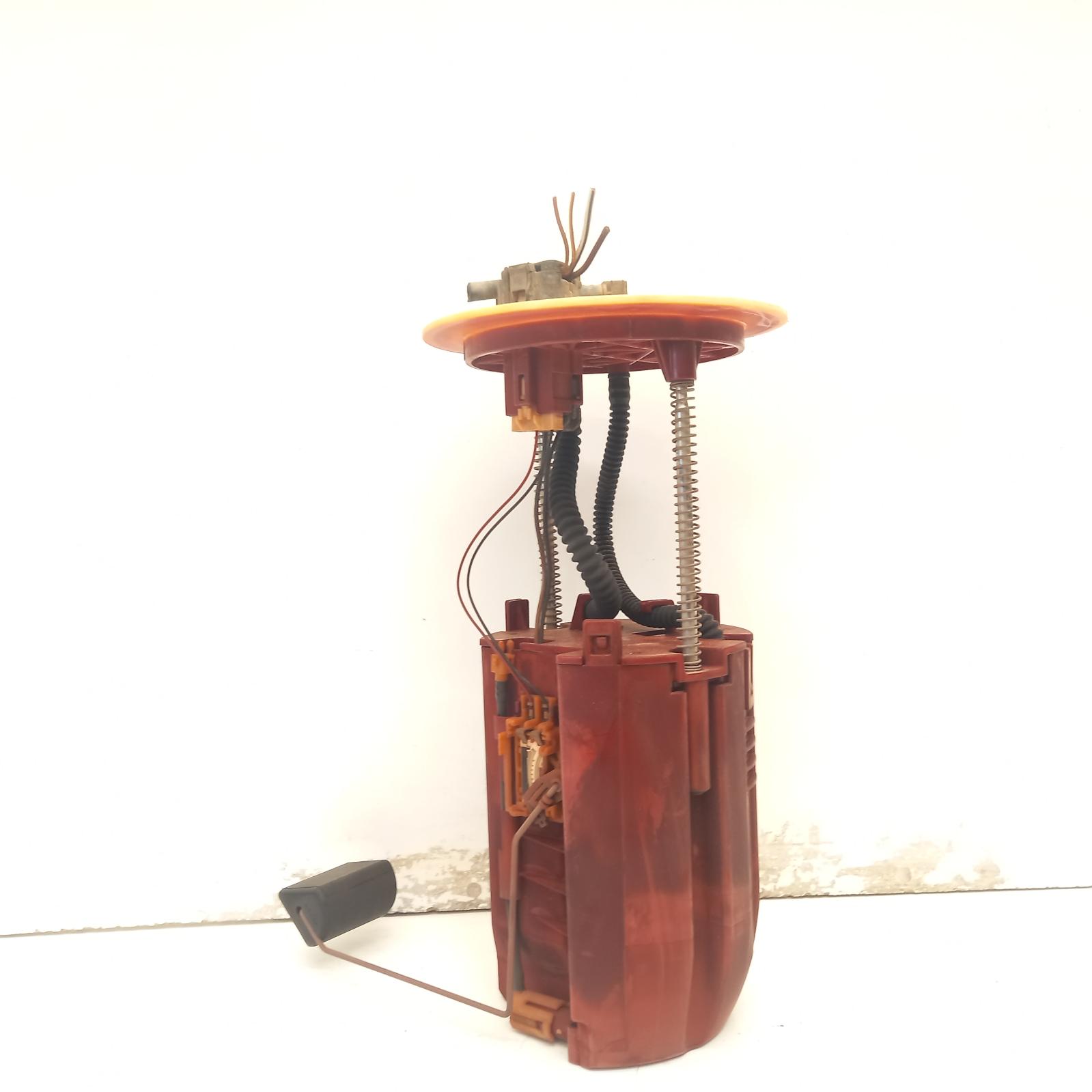 View Auto part Fuel Pump Toyota Hilux 2010