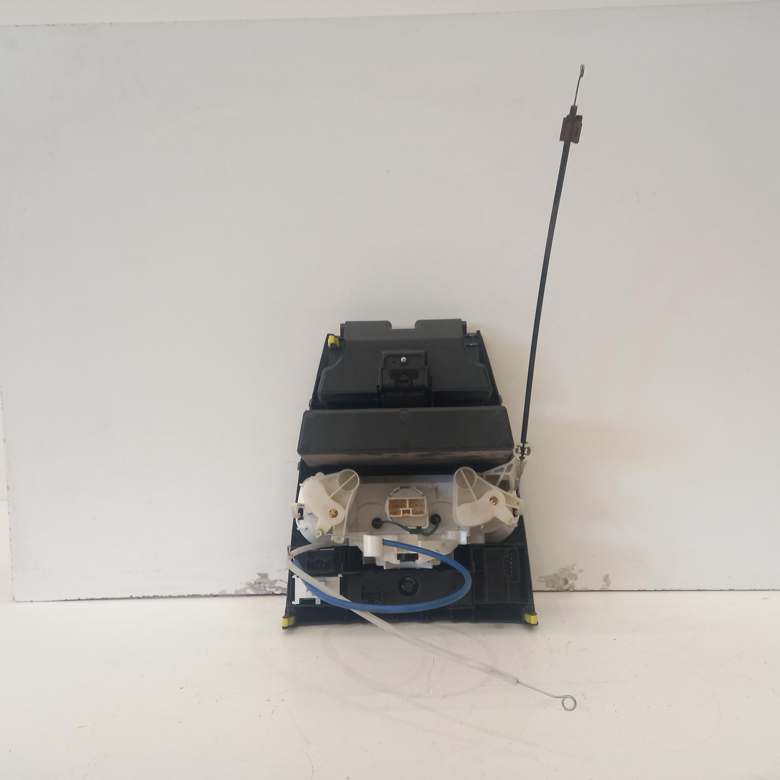 View Auto part Heater/Ac Controls Toyota Corolla 2006