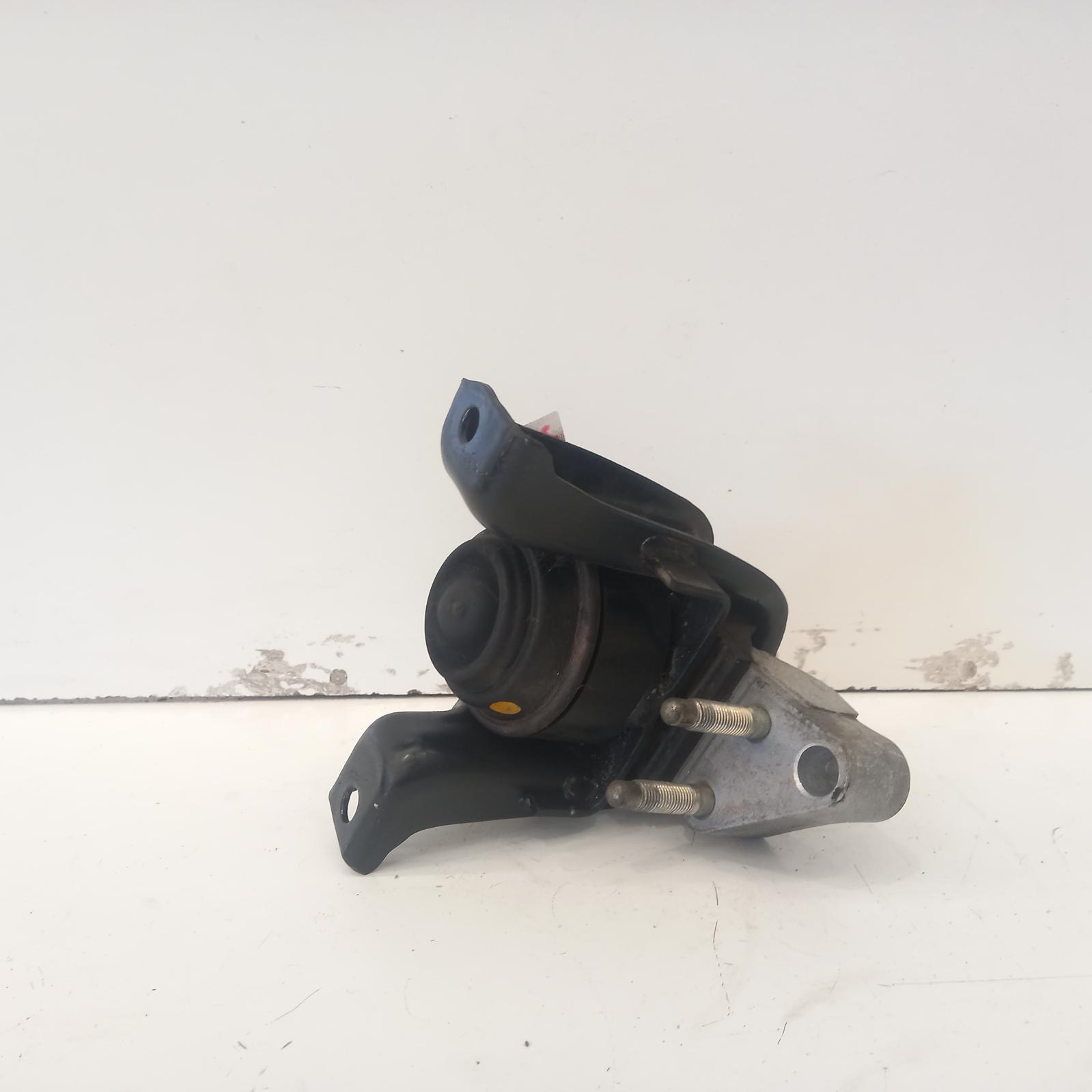 View Auto part Mount Toyota Corolla 2006