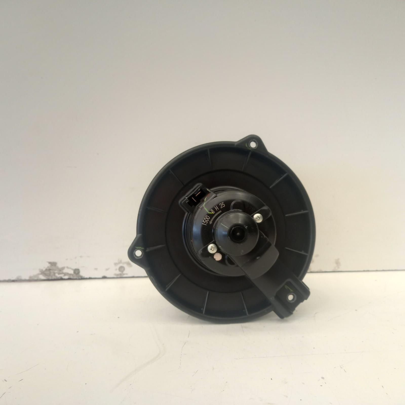 View Auto part Heater Fan Motor Toyota Corolla 2006