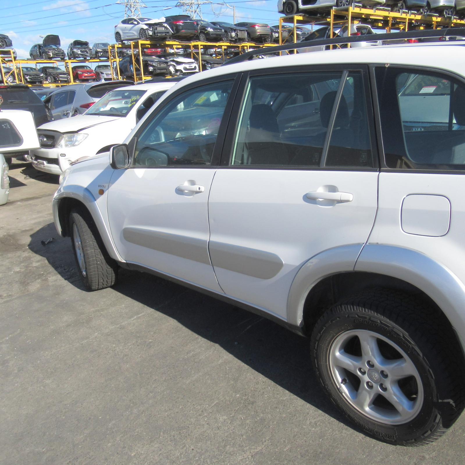 View Auto part Courtesy Light Toyota Rav4 2001