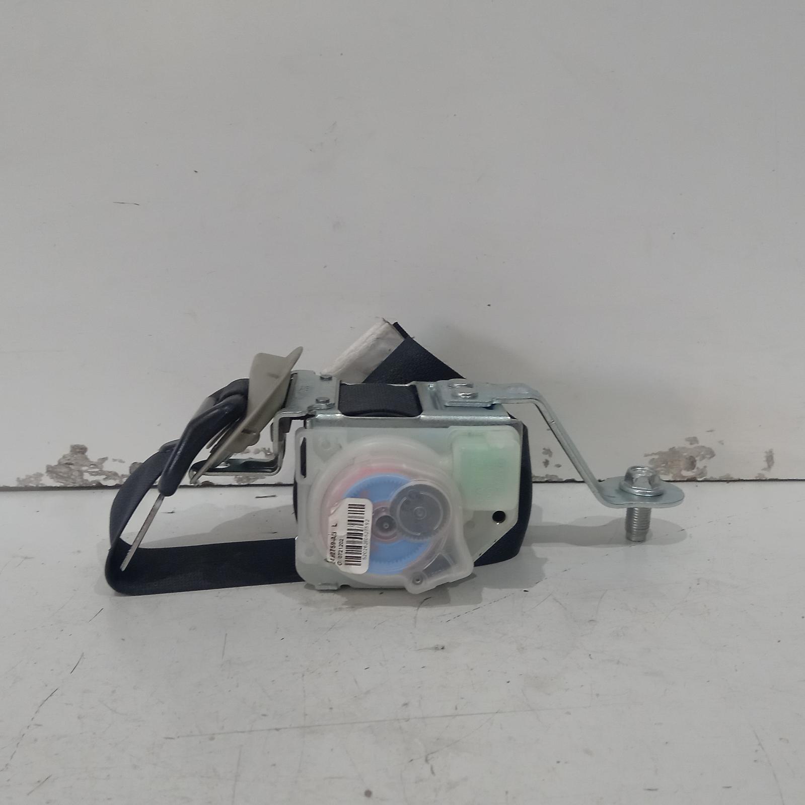 View Auto part Seatbelt/Stalk Nissan Pathfinder 2016