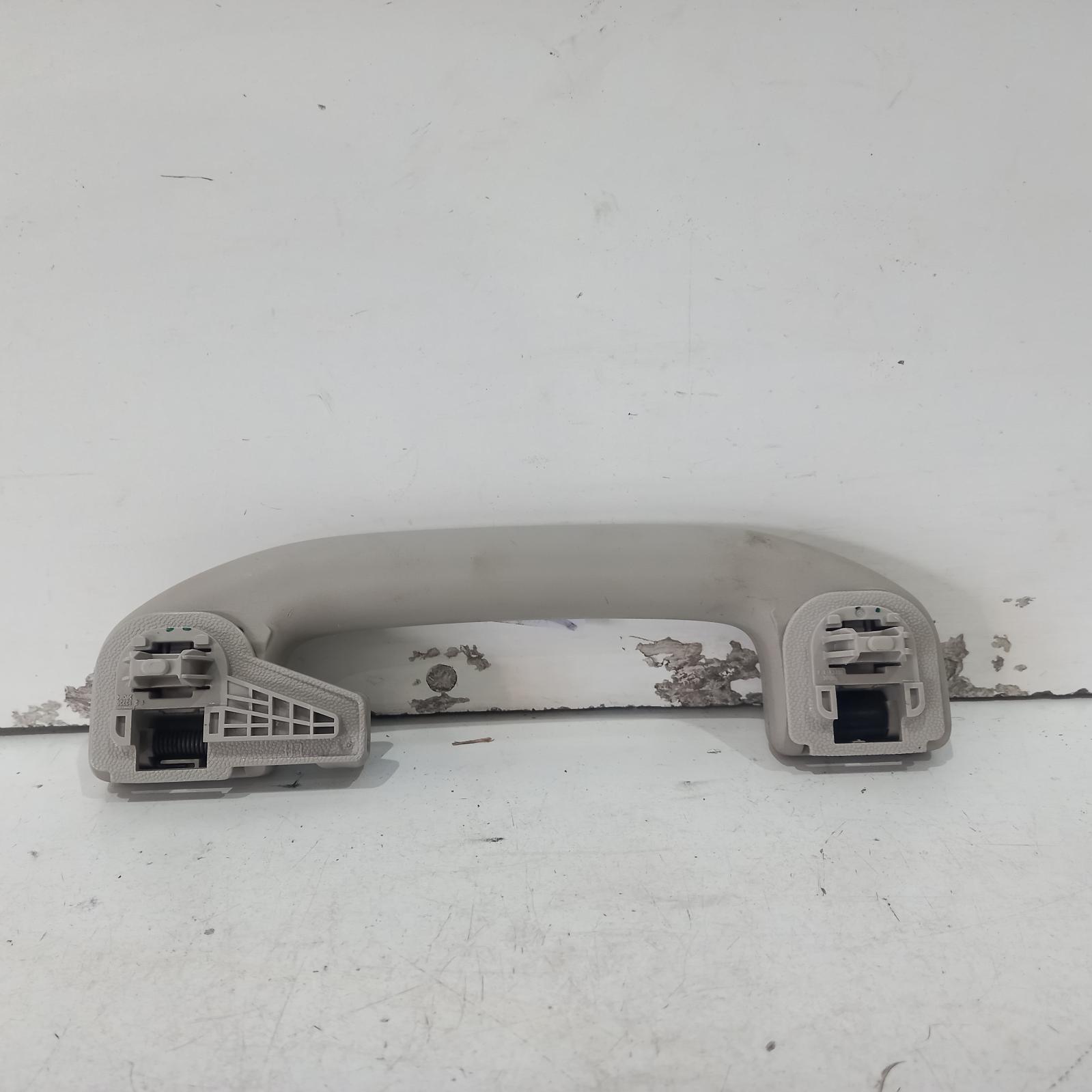 View Auto part Grab Handle Nissan Pathfinder 2016