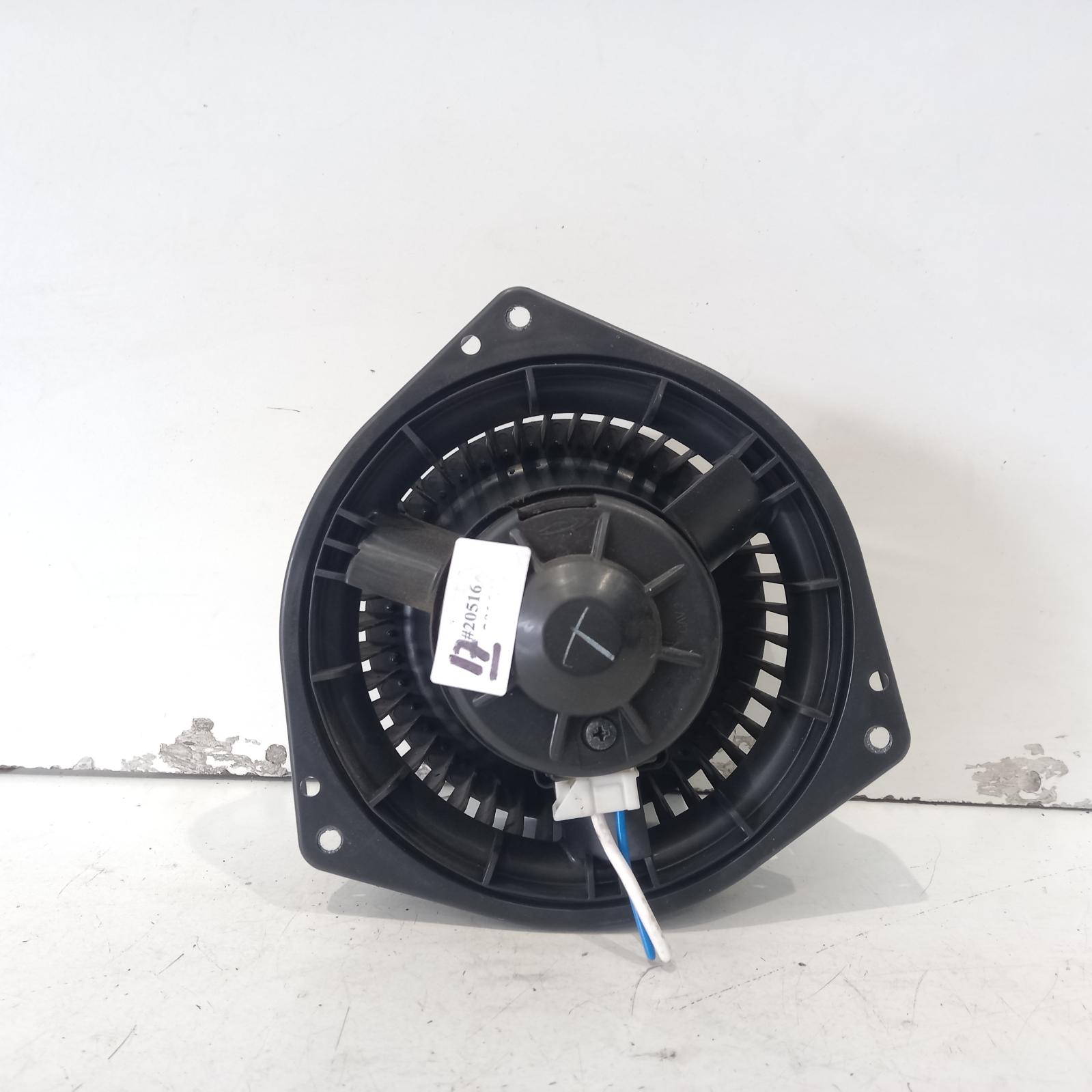 View Auto part Heater Fan Motor Nissan Pathfinder 2016