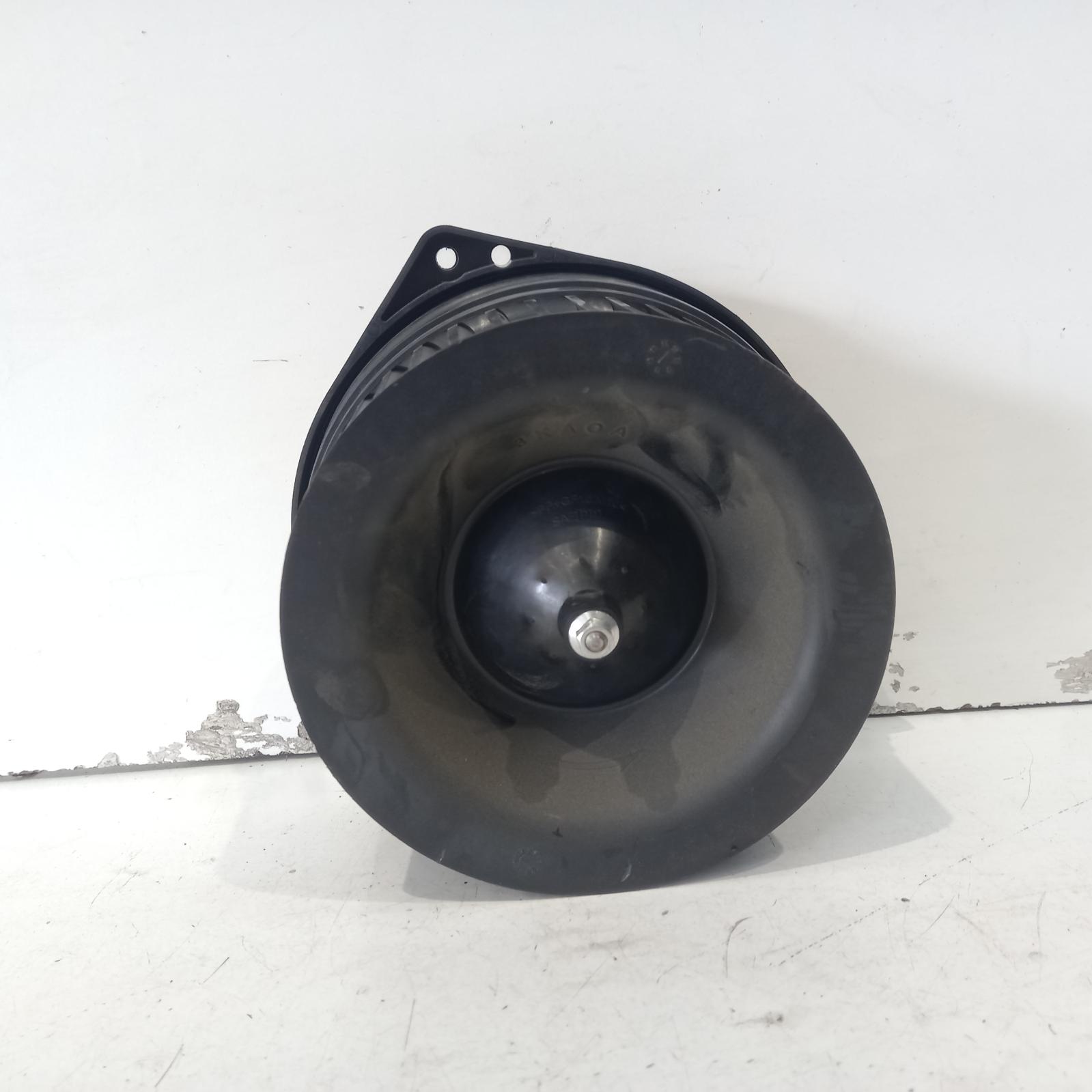 View Auto part Heater Fan Motor Nissan Pathfinder 2016