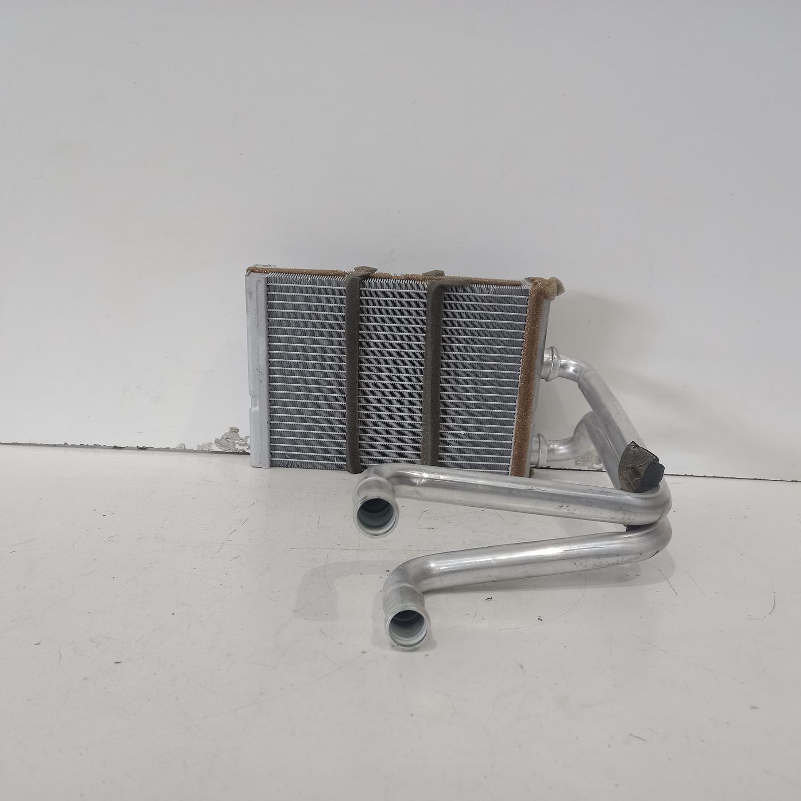 View Auto part Heater Core/Box Nissan Pathfinder 2016