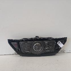 View Auto part Radio/Cd/Dvd/Sat/Tv Nissan Pathfinder 2016