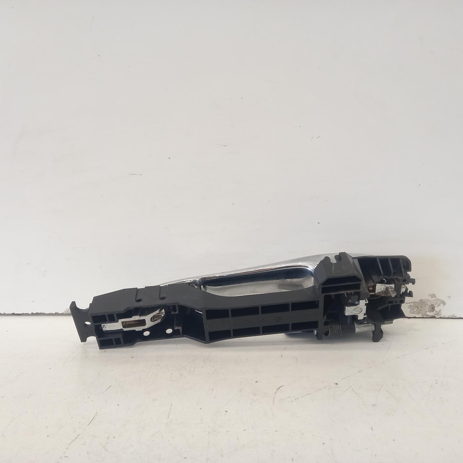 2016 Nissan Pathfinder Door Handle View Auto part Door Handle Nissan Pathfinder 2016