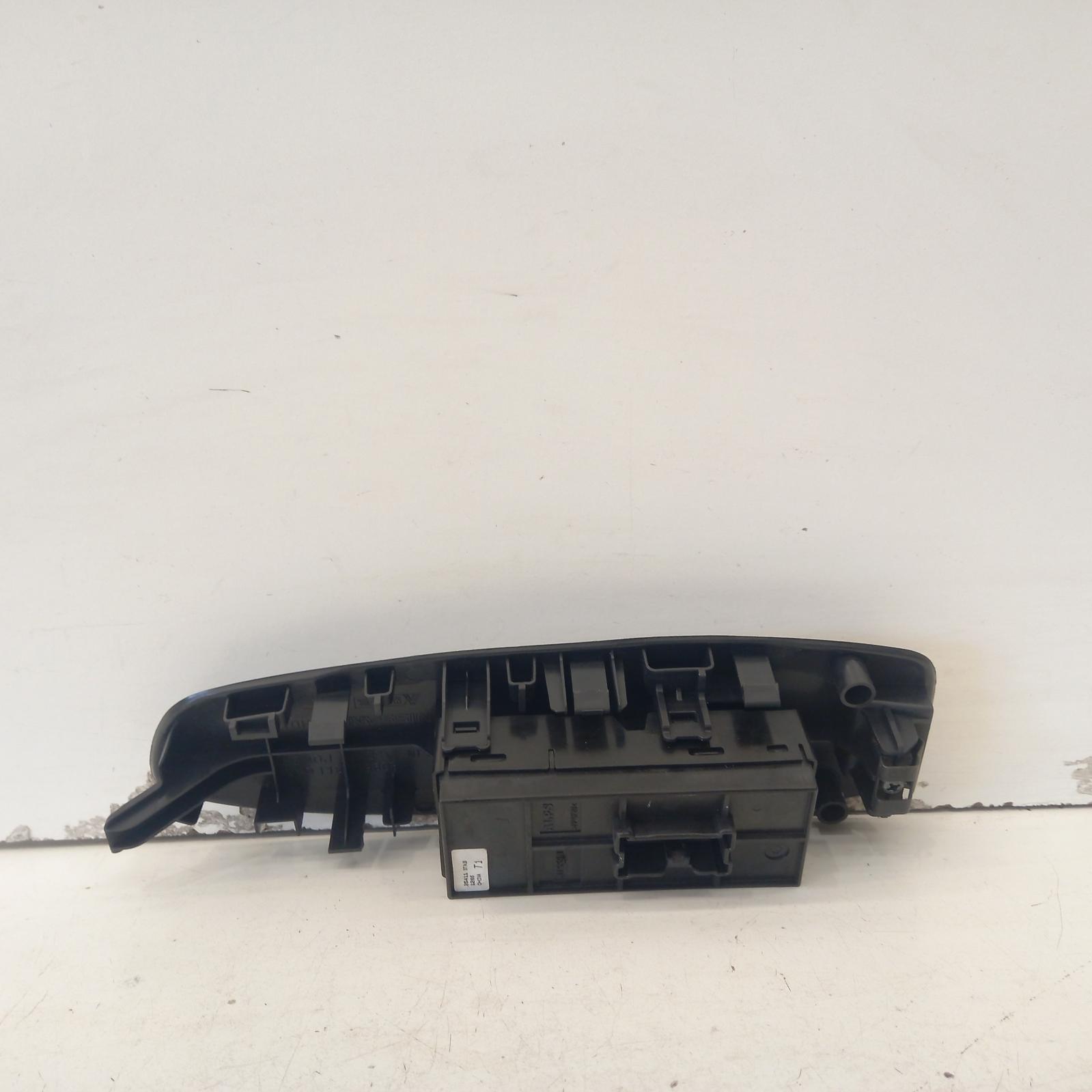 2016 Nissan Pathfinder Pwr Dr Wind Switch View Auto part Pwr Dr Wind Switch Nissan Pathfinder 2016