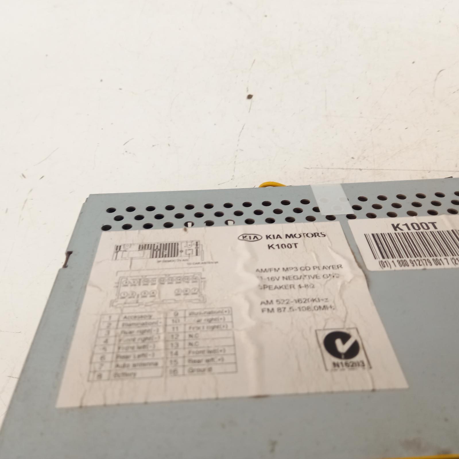 View Auto part Radio/Cd/Dvd/Sat/Tv Kia K2900 2009